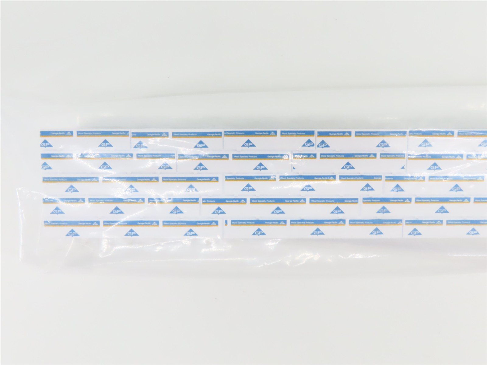 HO 1/87 Scale Walthers 933-1101 GP Georgia-Pacific Center Beam Flat Load -Sealed