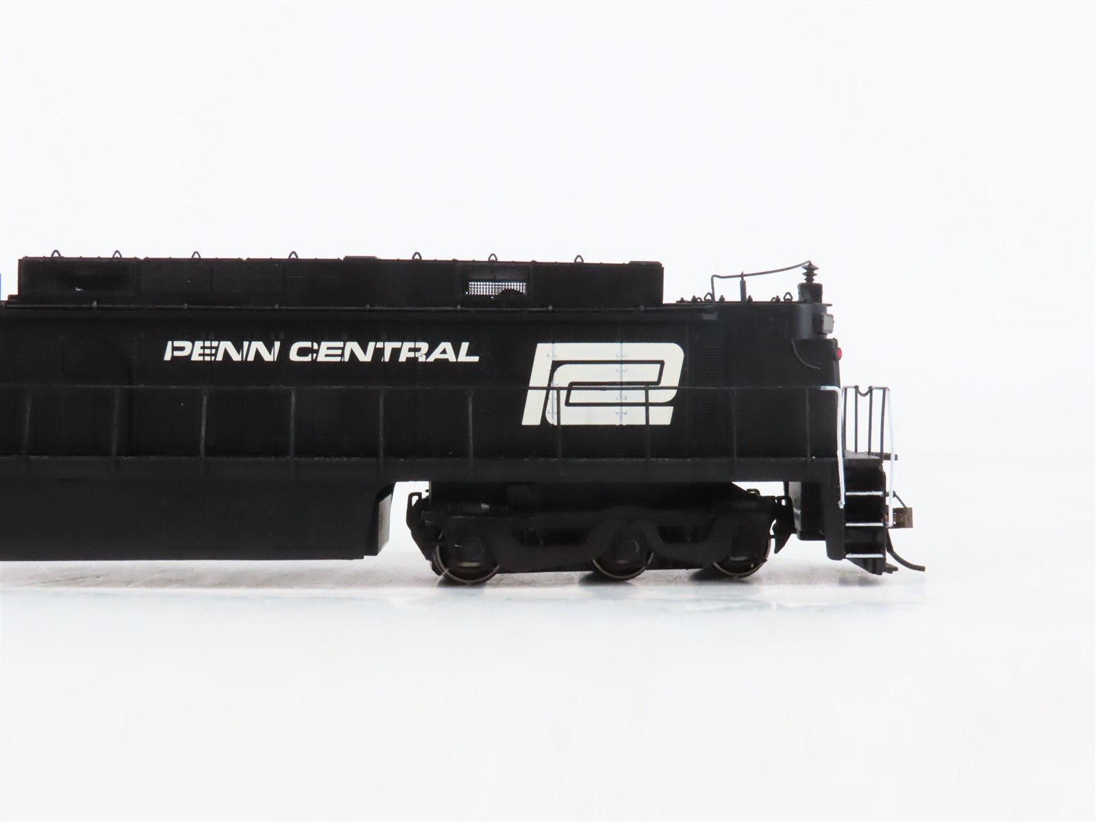 HO Scale Bachmann 82405 PC Penn Central E33 Electric Locomotive #4607