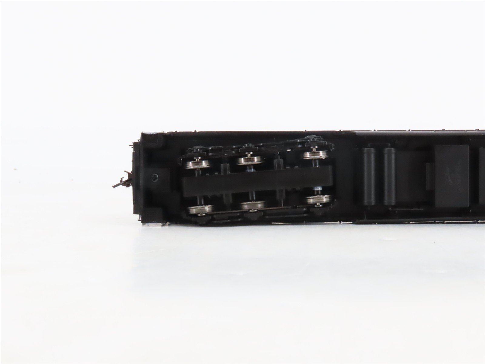 HO Scale Bachmann 82405 PC Penn Central E33 Electric Locomotive #4607