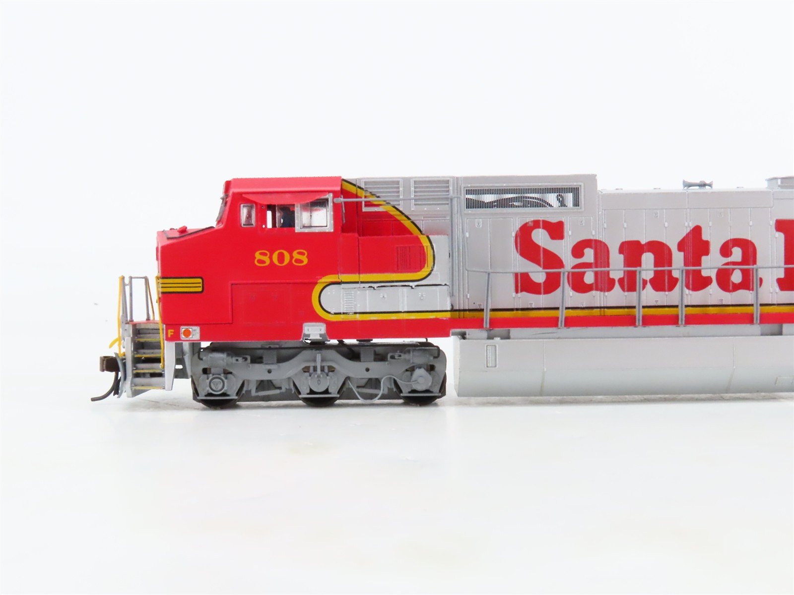 HO Scale Bachmann 83503 ATSF Santa Fe Dash 8-40CW Diesel Loco #808 wDCC