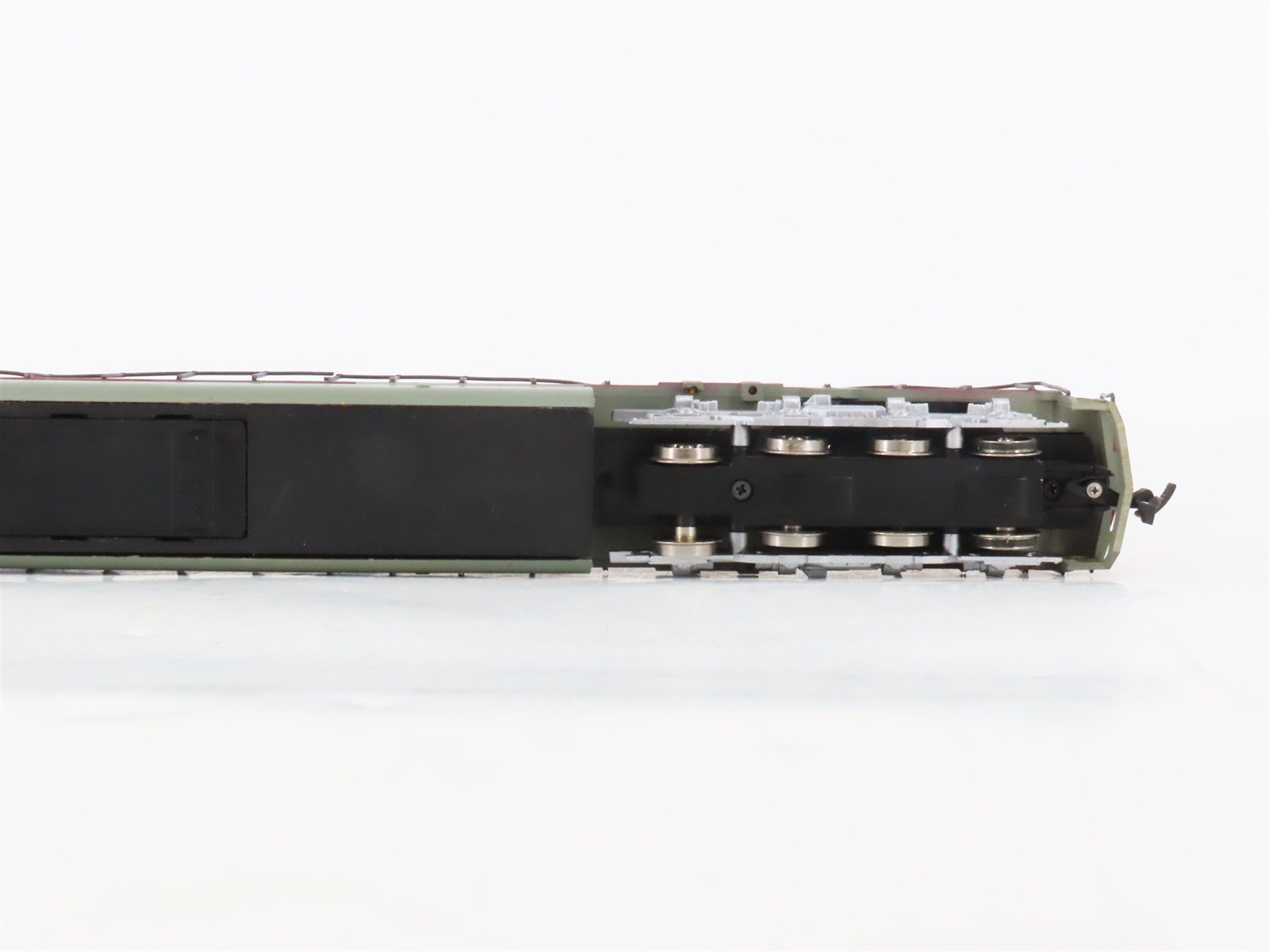 HO Scale Bachmann 66501 UP Union Pacific DD40X Diesel Locomotive #6922
