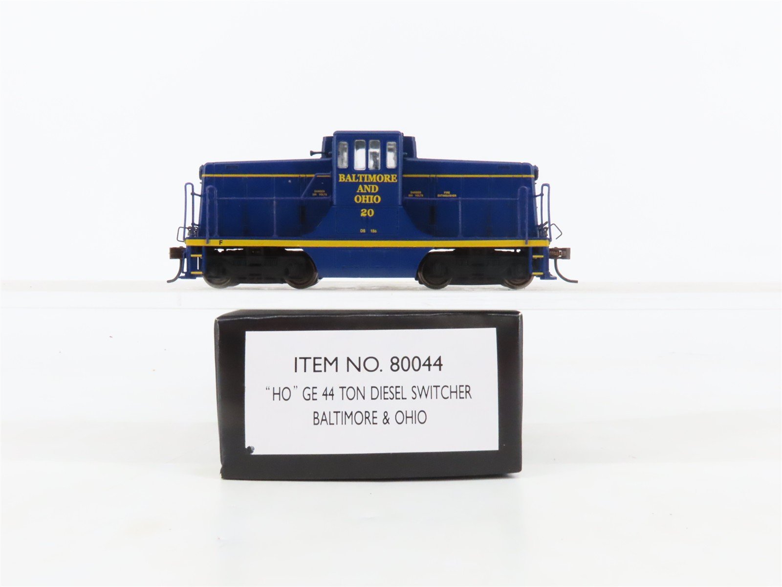 HO Scale Bachmann 80044 B&O Baltimore & Ohio GE 44-Tonner Diesel Loco #20