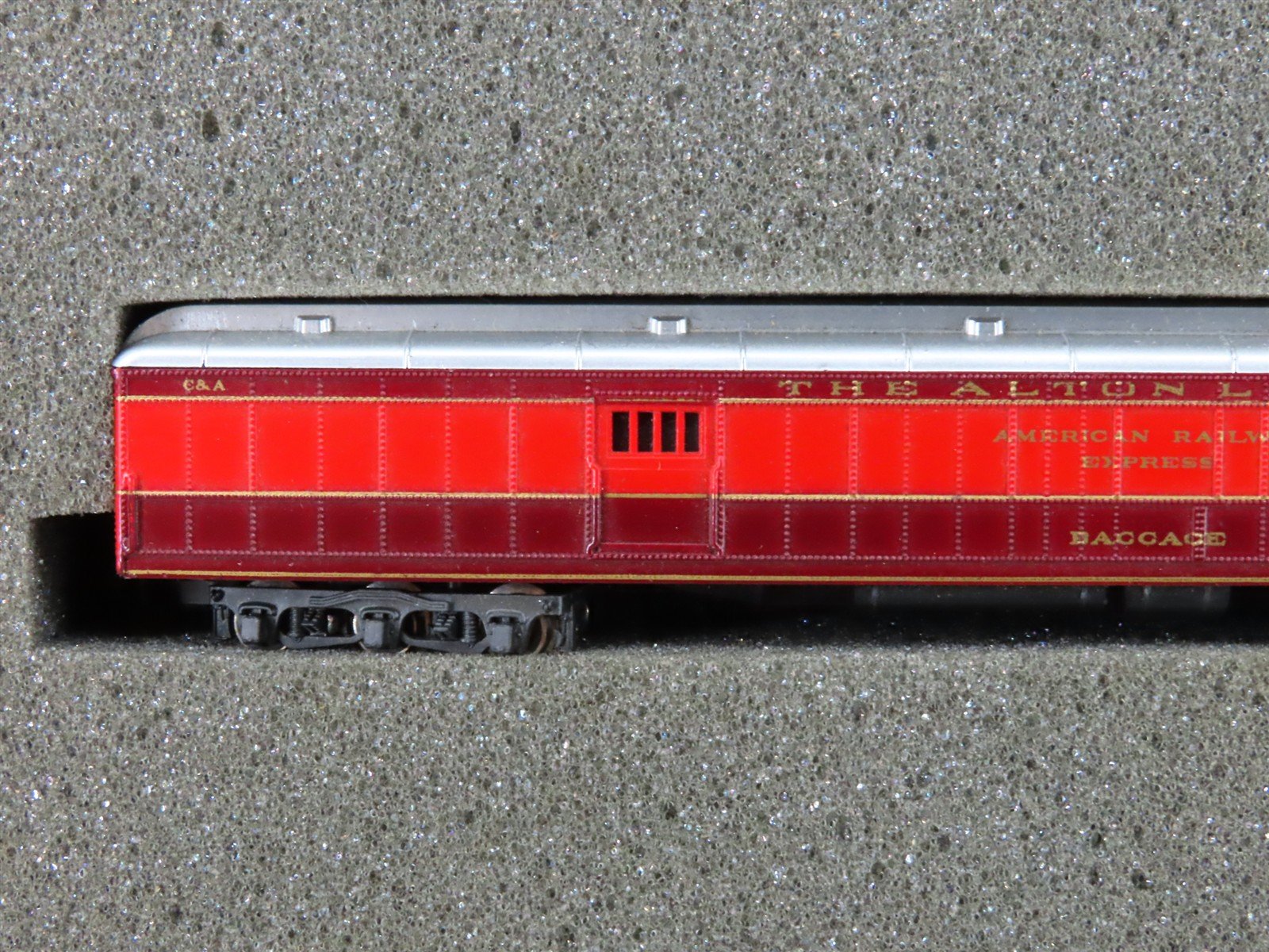N Scale Con-Cor New Alton Limited Steam Passenger 6-Car Set