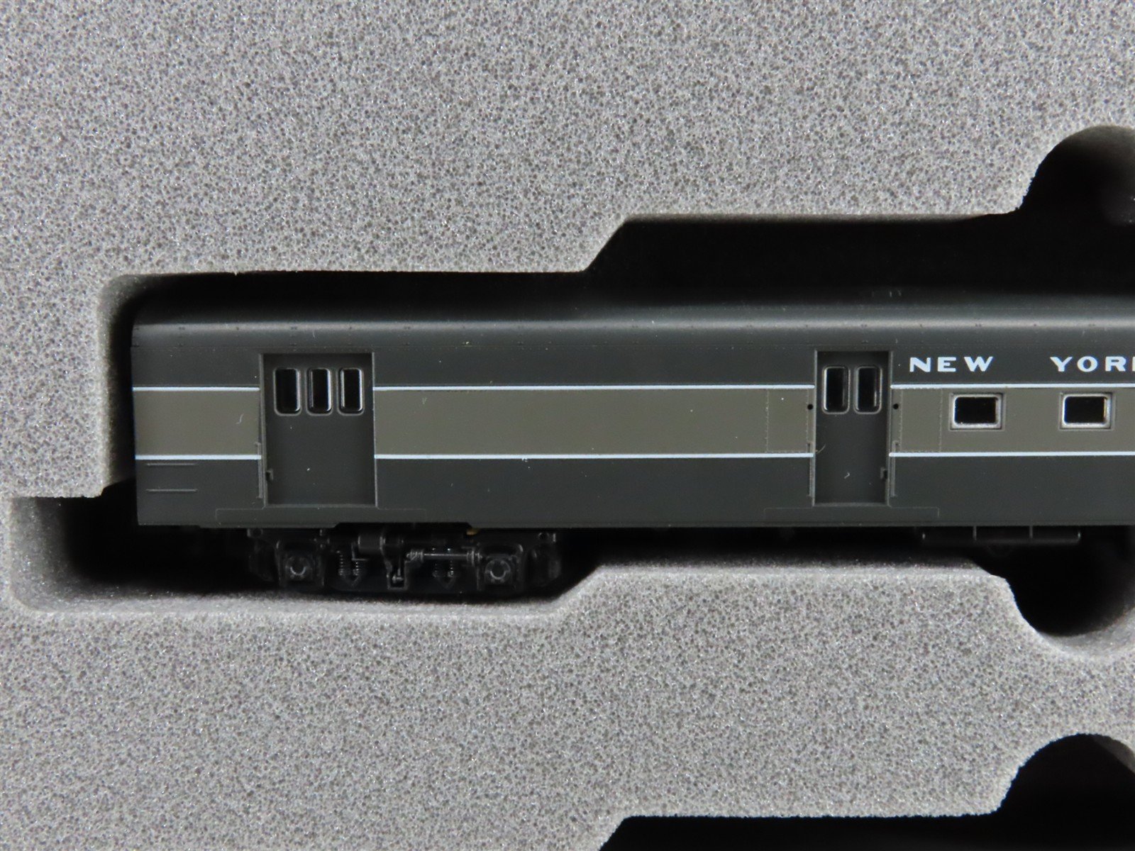 N Scale Kato 106-023 NYC New York Central Smoothside Passenger 4-Car Set