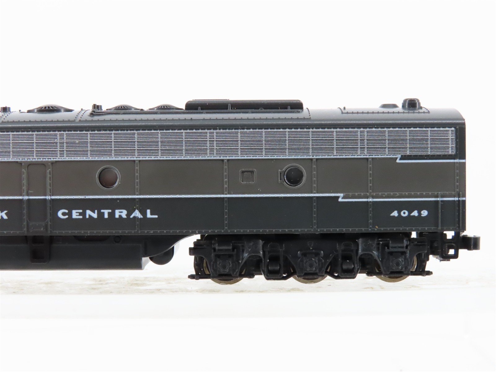 N Scale Kato NYC New York Central E8/9A Diesel Locomotive 2-Pack