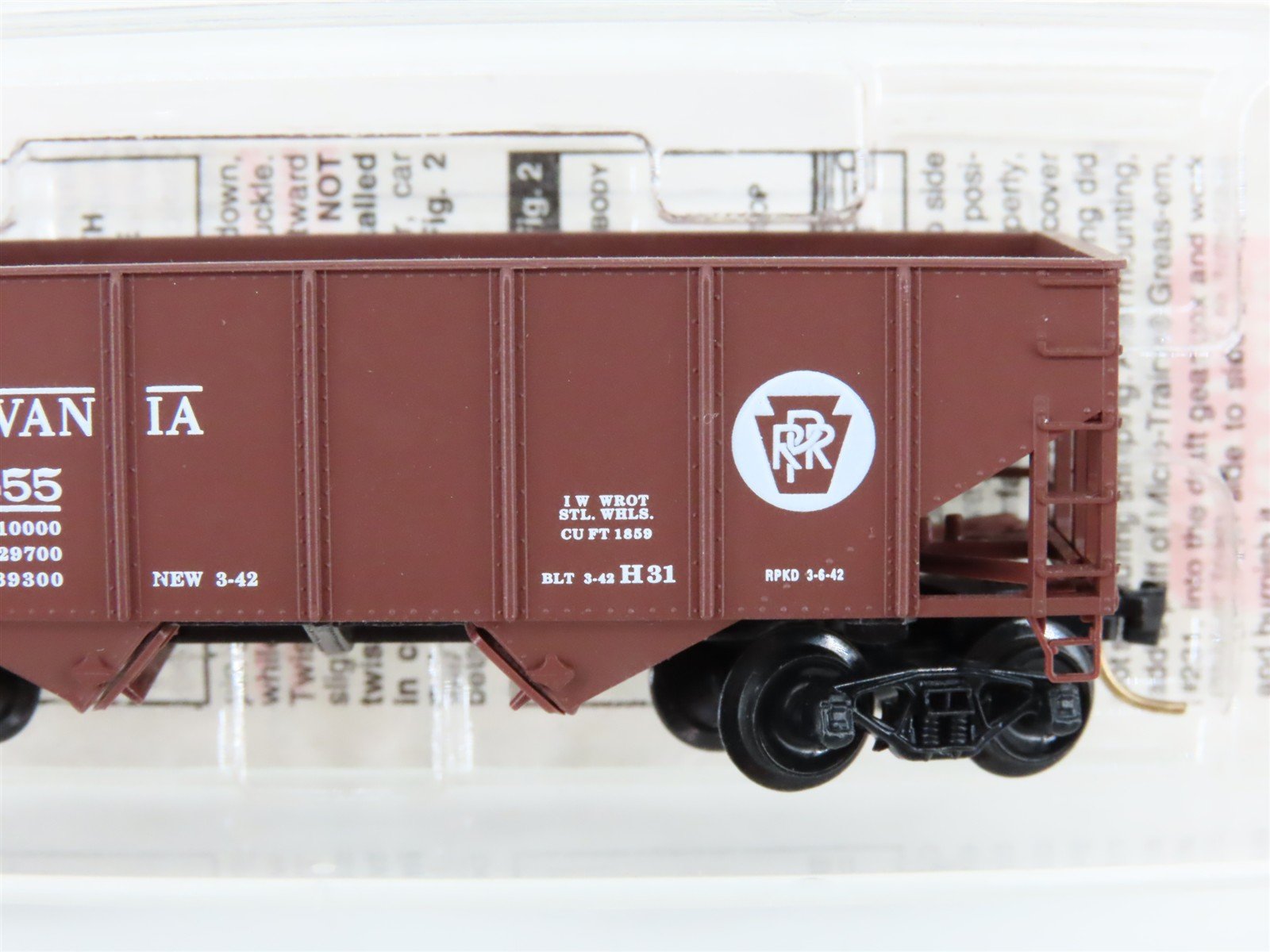 N Scale Micro-Trains MTL 56060 PRR Pennsylvania 33' Twin Bay Hopper #220455