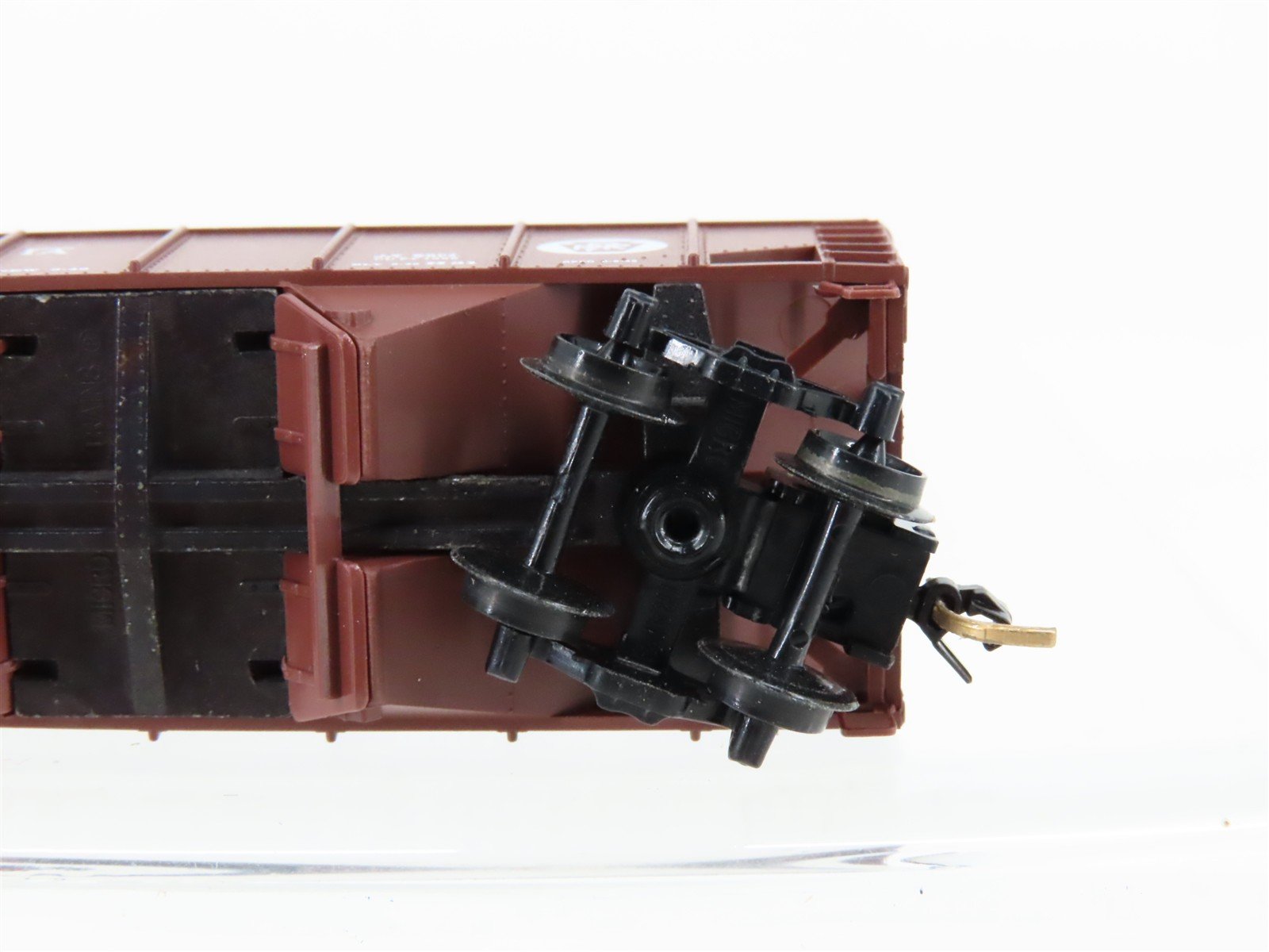 N Scale Micro-Trains MTL 56060 PRR Pennsylvania 33' Twin Bay Hopper #220455