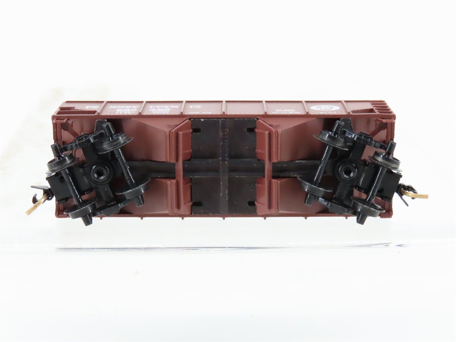 N Scale Micro-Trains MTL 56060 PRR Pennsylvania 33' Twin Bay Hopper #220455