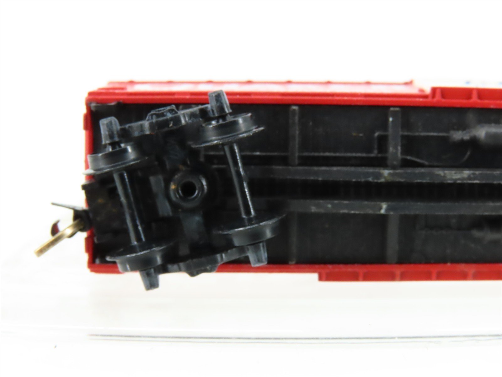 N Scale Kadee/Aksarben Quaker Oats 40' Wood Boxcar #372