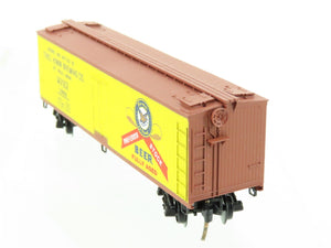 N Scale Micro-Trains/Kadee 47270 WFEX Theo Hamm Brewing 40' Wood Reefer #1302