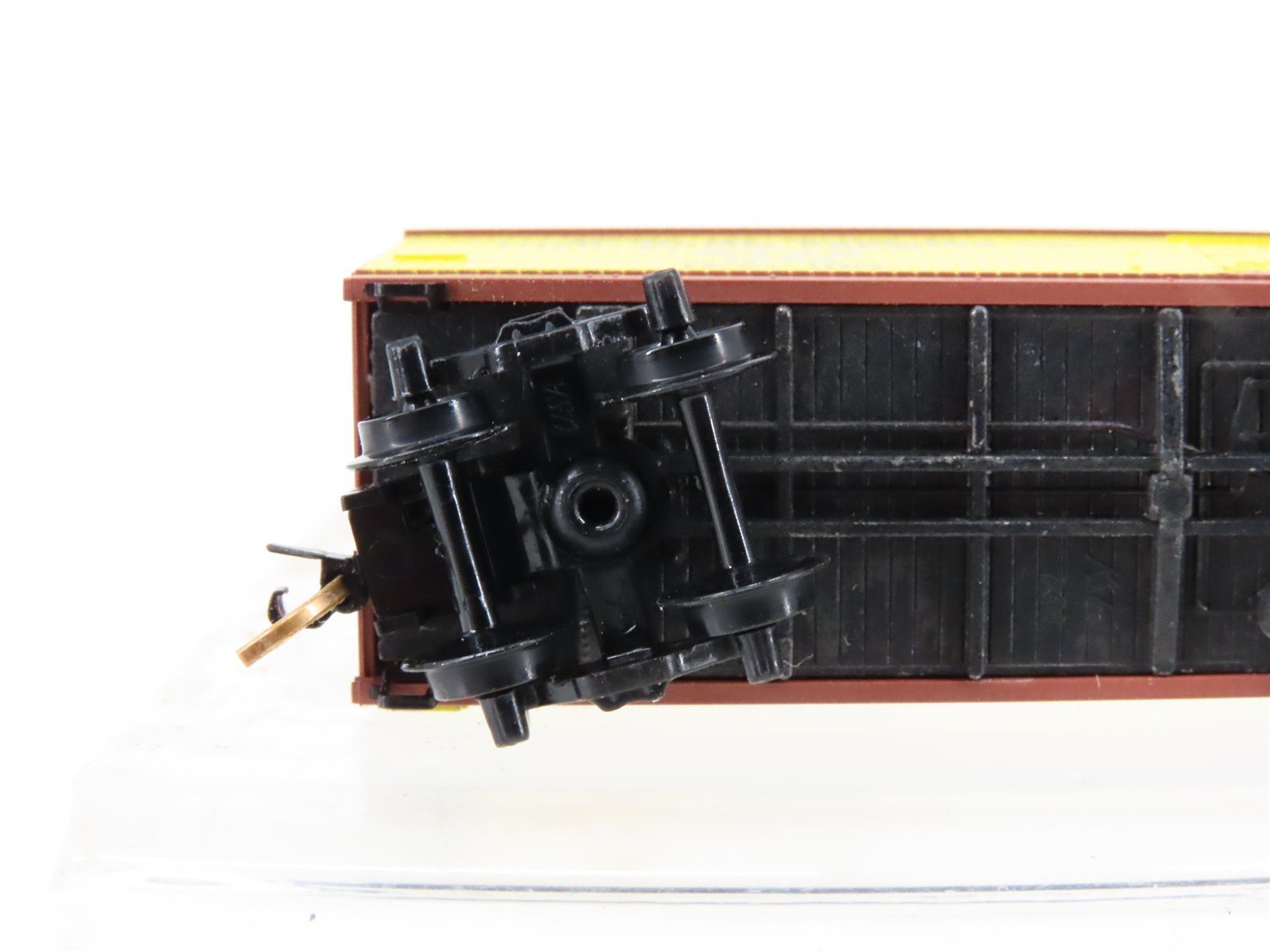 N Scale Micro-Trains/Kadee 47270 WFEX Theo Hamm Brewing 40' Wood Reefer #1302