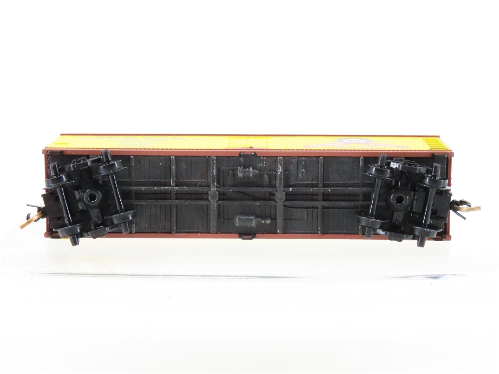N Scale Micro-Trains/Kadee 47270 WFEX Theo Hamm Brewing 40' Wood Reefer #1302
