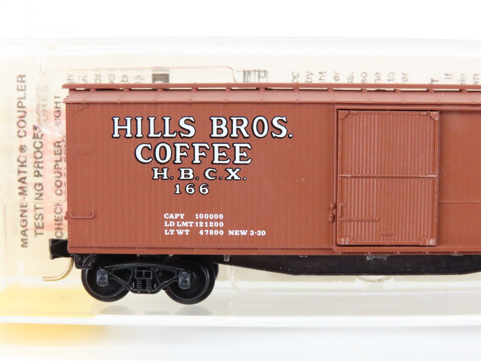 N Scale Micro-Trains MTL 42100 HBCX Hills Bros Coffee 40' Boxcar #166