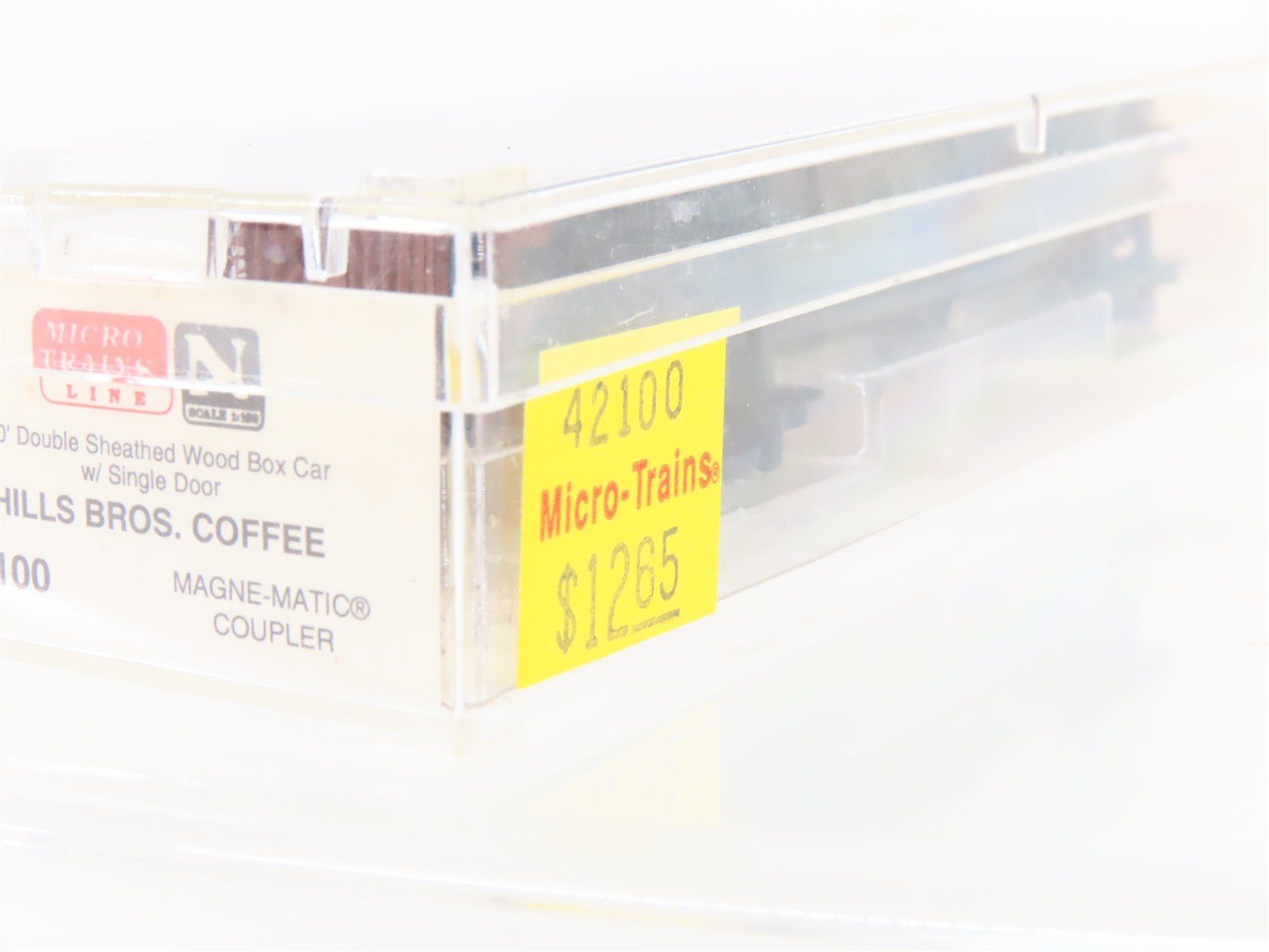 N Scale Micro-Trains MTL 42100 HBCX Hills Bros Coffee 40' Boxcar #166