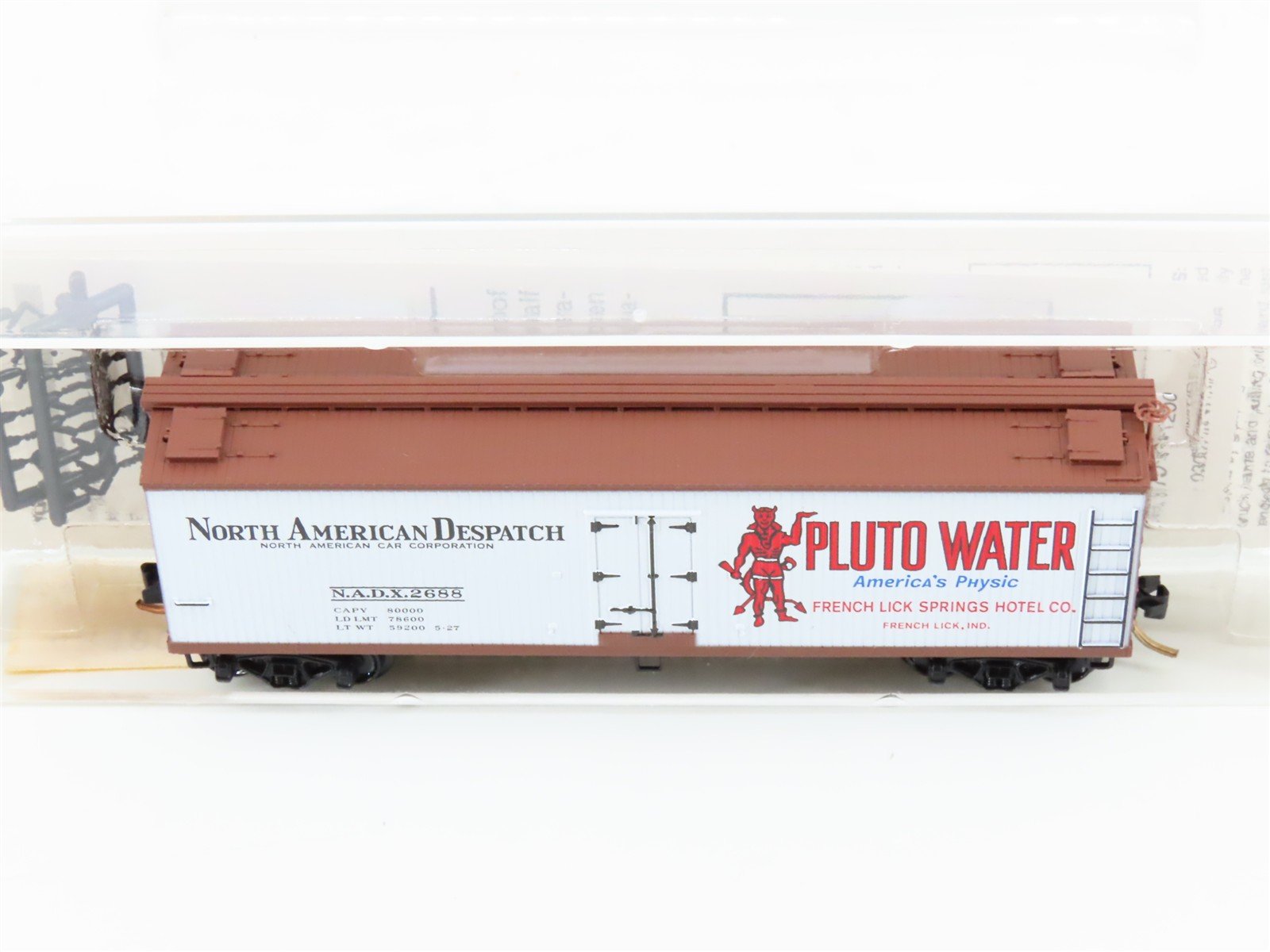 N Scale Micro-Trains MTL 49490 NADX Pluto Water 40' Wood Reefer #2688