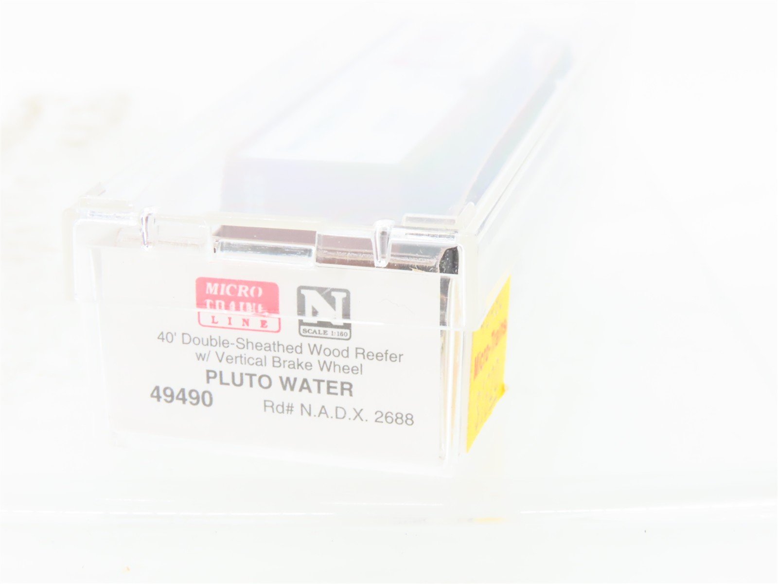 N Scale Micro-Trains MTL 49490 NADX Pluto Water 40' Wood Reefer #2688