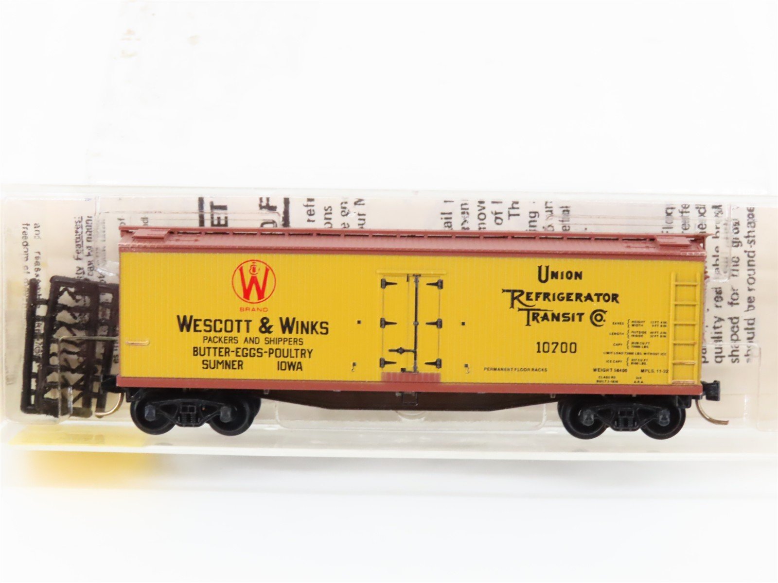 N Scale Micro-Trains MTL 49380 URTC West & Winks 40' Wood Reefer #10700
