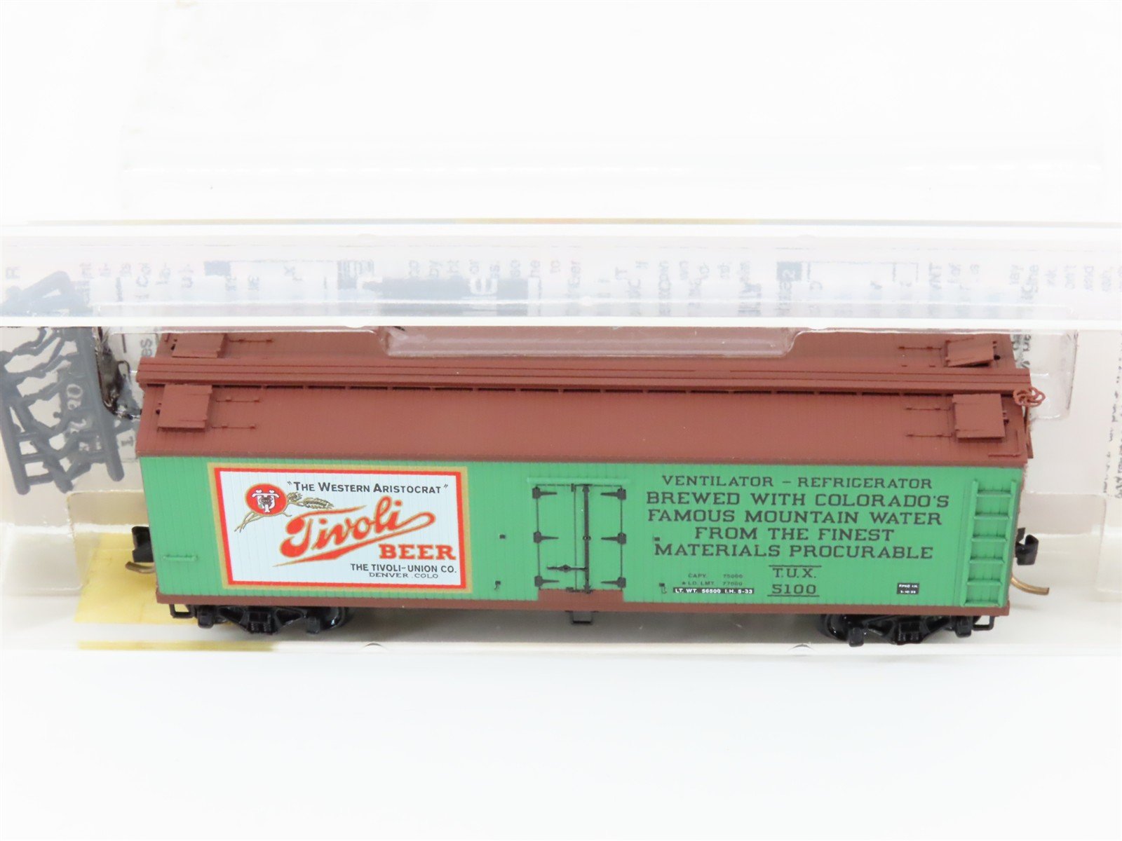 N Scale Micro-Trains MTL 49440 TUX Tivoli Beer 40' Wood Reefer #10700