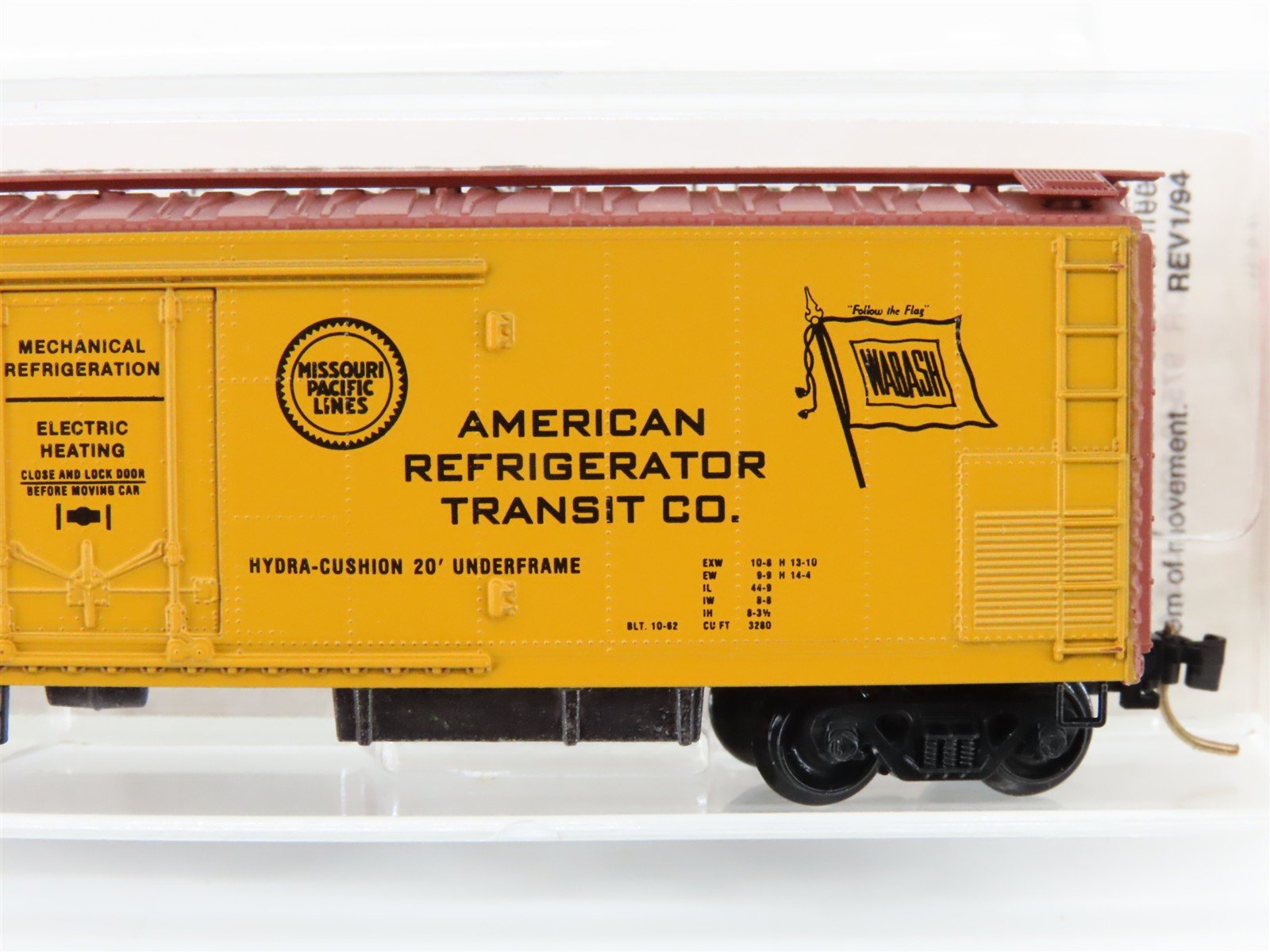 N Scale Micro-Trains MTL 69050 ART American Reefer Transit Co. 51' Reefer #353