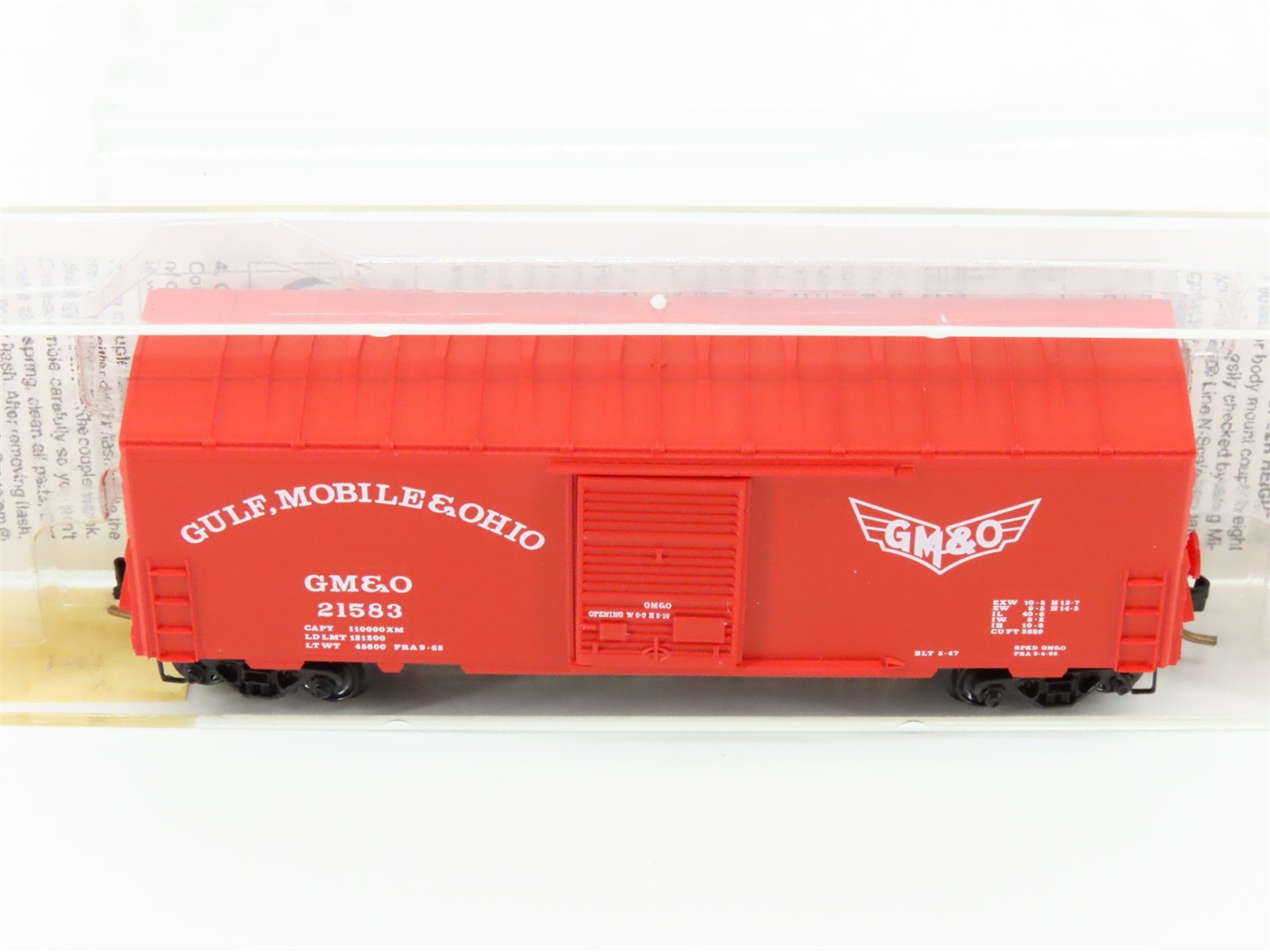N Scale Micro-Trains MTL 24240 GMO Gulf Mobile & Ohio 40' Boxcar #21583