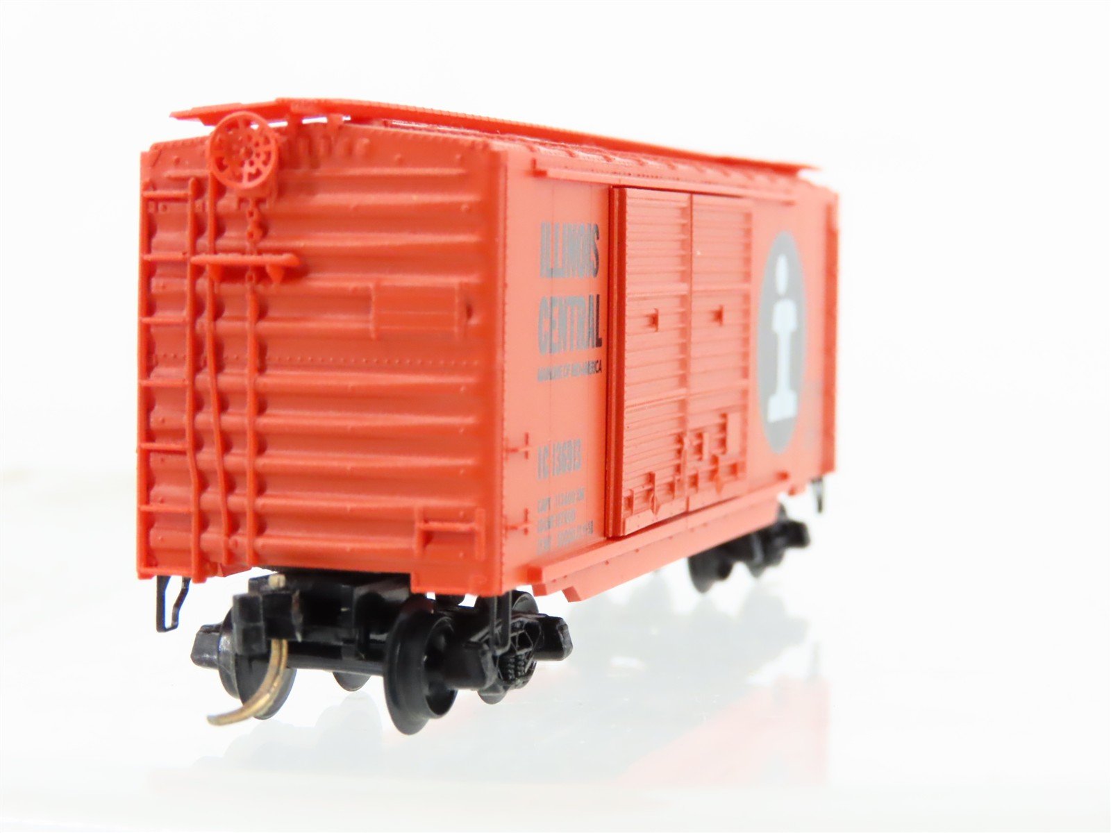 N Scale Micro-Trains/Kadee 23090 IC Illinois Central 40' Boxcar #136913