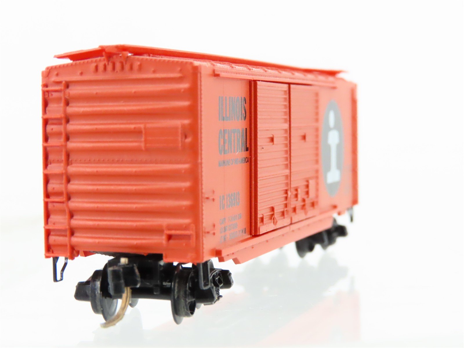 N Scale Micro-Trains/Kadee 23090 IC Illinois Central 40' Boxcar #136913