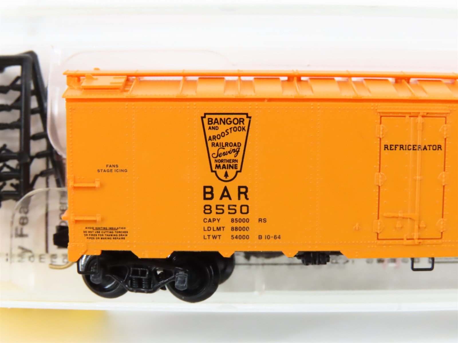 N Scale Micro-Trains MTL 59050 BAR Bangor & Aroostook 40' Ice Reefer #8550