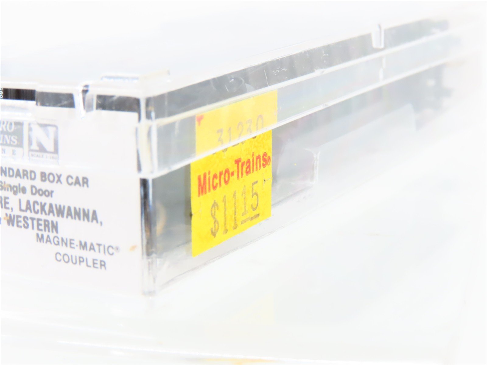 N Scale Micro-Trains MTL 31230 DL&W Lackawanna Phoebe Snow 50' Boxcar #12085