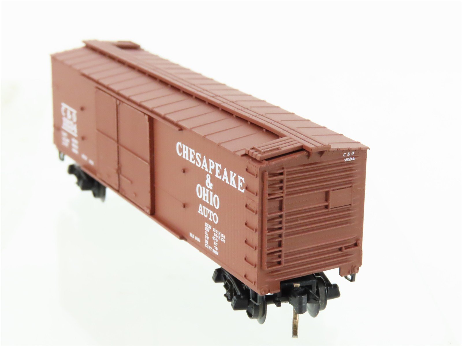N Scale Micro-Trains/Kadee 43070 C&O Chesapeake & Ohio 40' Boxcar #12134