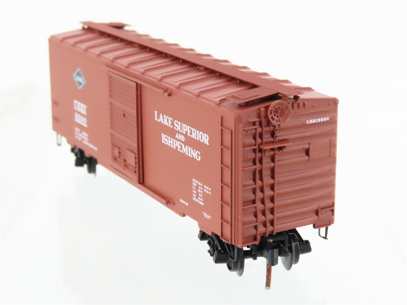 N Scale Micro-Trains/Kadee 20880 LSI Lake Superior & Ishpeming 40' Boxcar #2290
