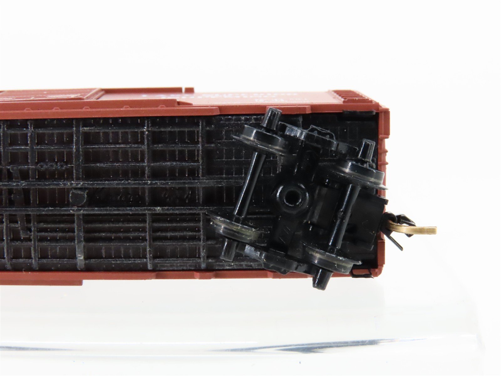 N Scale Micro-Trains/Kadee 20880 LSI Lake Superior & Ishpeming 40' Boxcar #2290