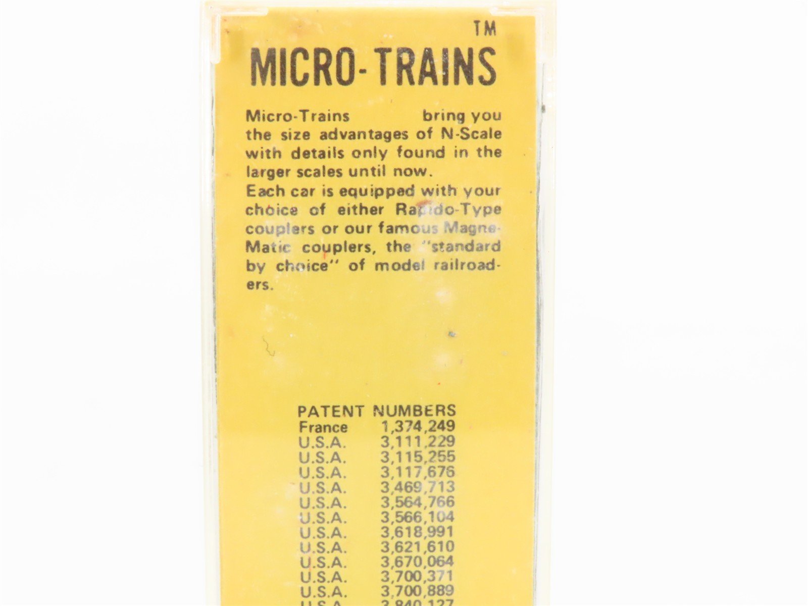 N Scale Micro-Trains/Kadee 20051 ATSF Santa Fe Chief 40' Boxcar #144699