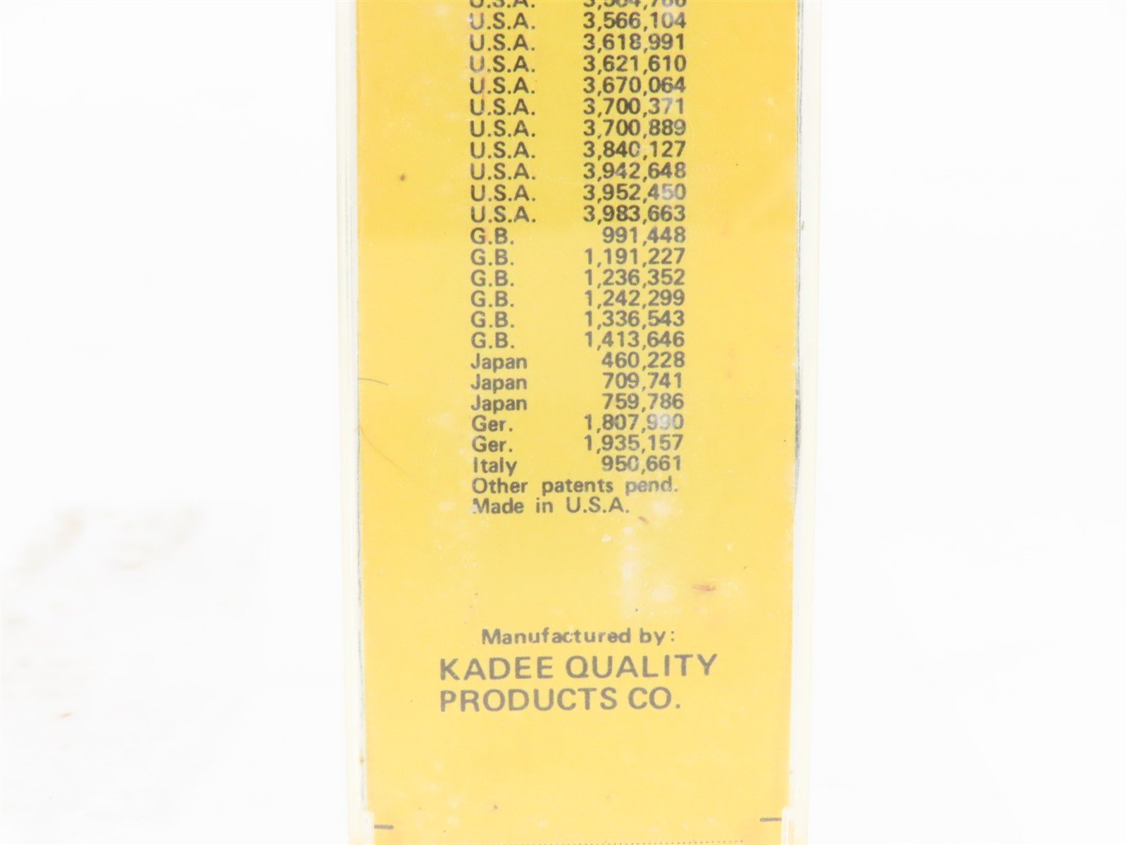 N Scale Micro-Trains/Kadee 20051 ATSF Santa Fe Chief 40' Boxcar #144699