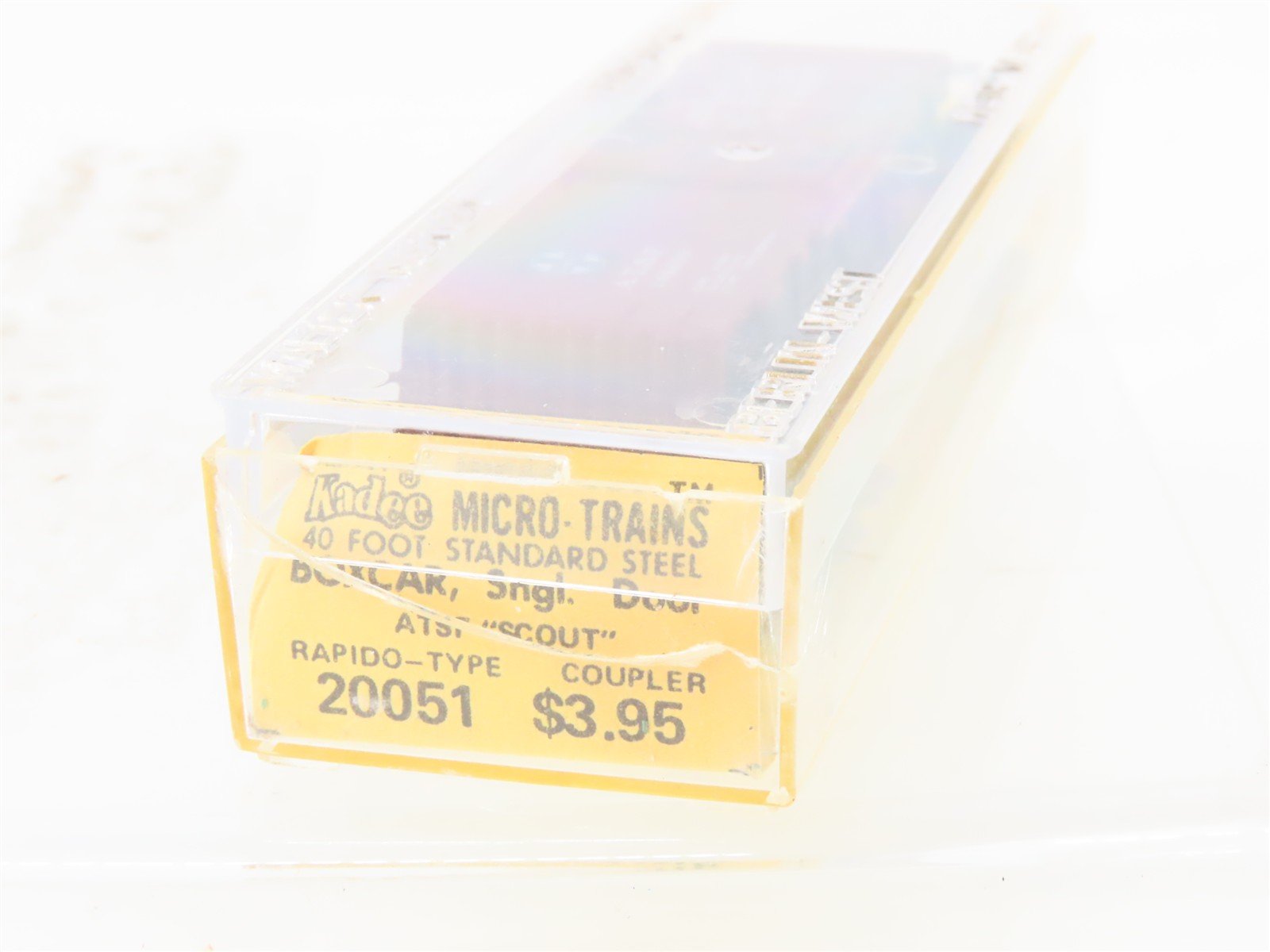 N Scale Micro-Trains/Kadee 20051 ATSF Santa Fe Chief 40' Boxcar #144699
