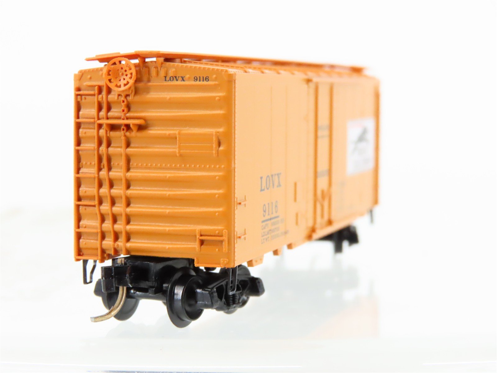 N Scale Micro-Trains MTL 21190 LOVX American Colloid Co. 40' Boxcar #9116