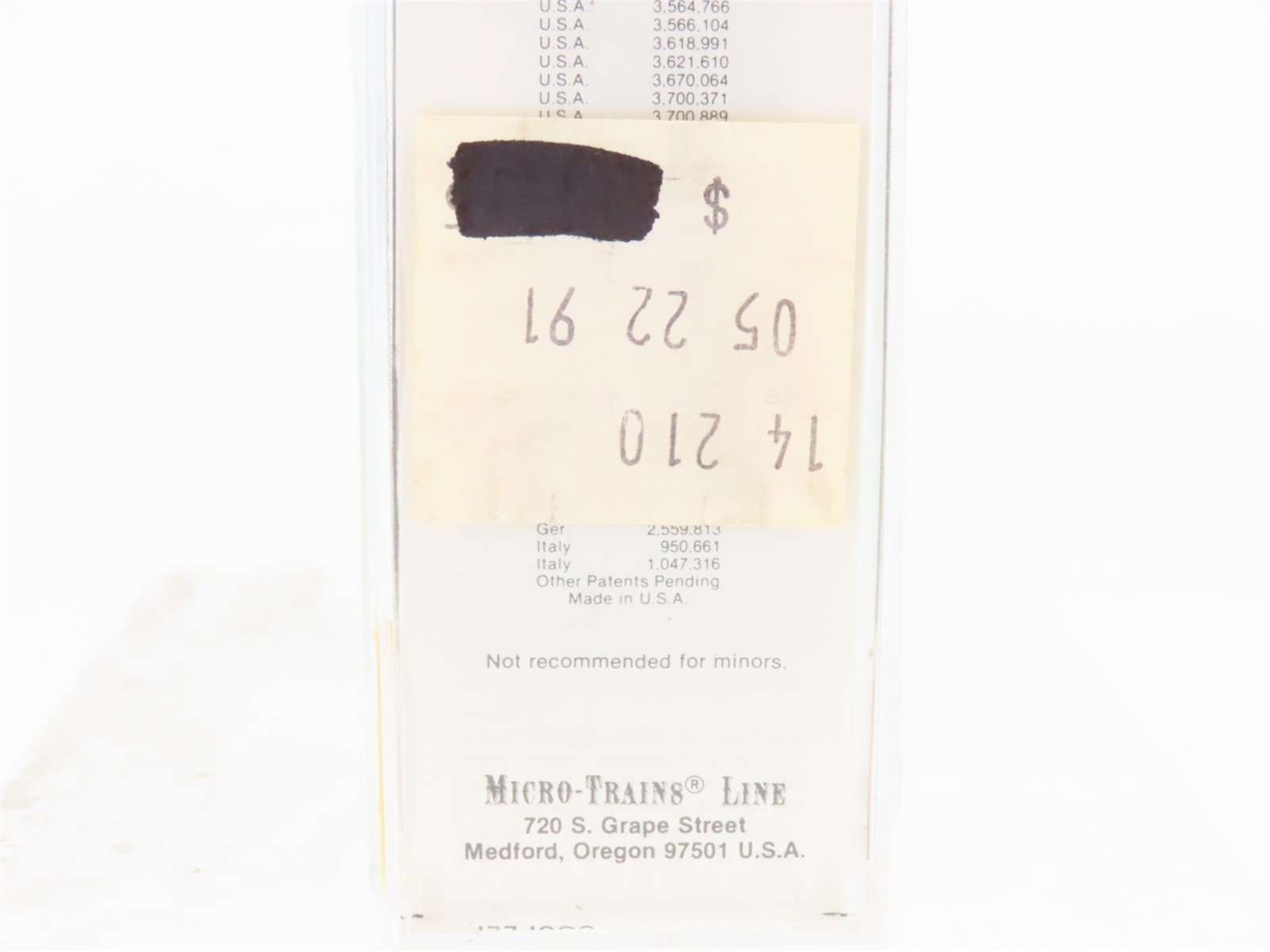 N Scale Micro-Trains MTL 42040 Menasha Woodenware 40' Wood Boxcar #242