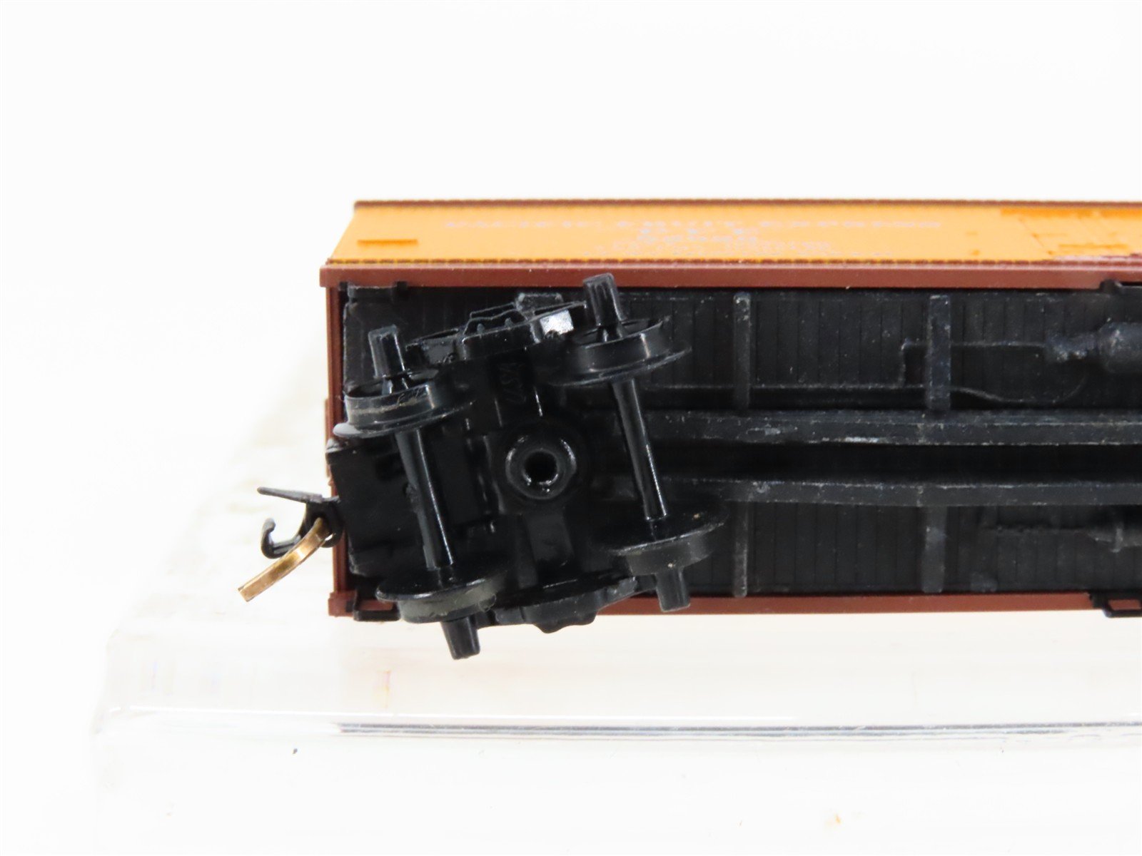 N Scale Micro-Trains/Kadee 47290 PFE Western Pacific 40' Boxcar #52626