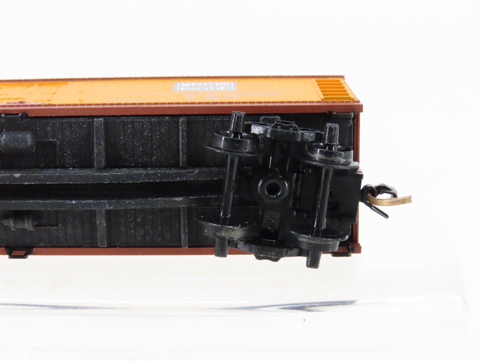 N Scale Micro-Trains/Kadee 47290 PFE Western Pacific 40' Boxcar #52626