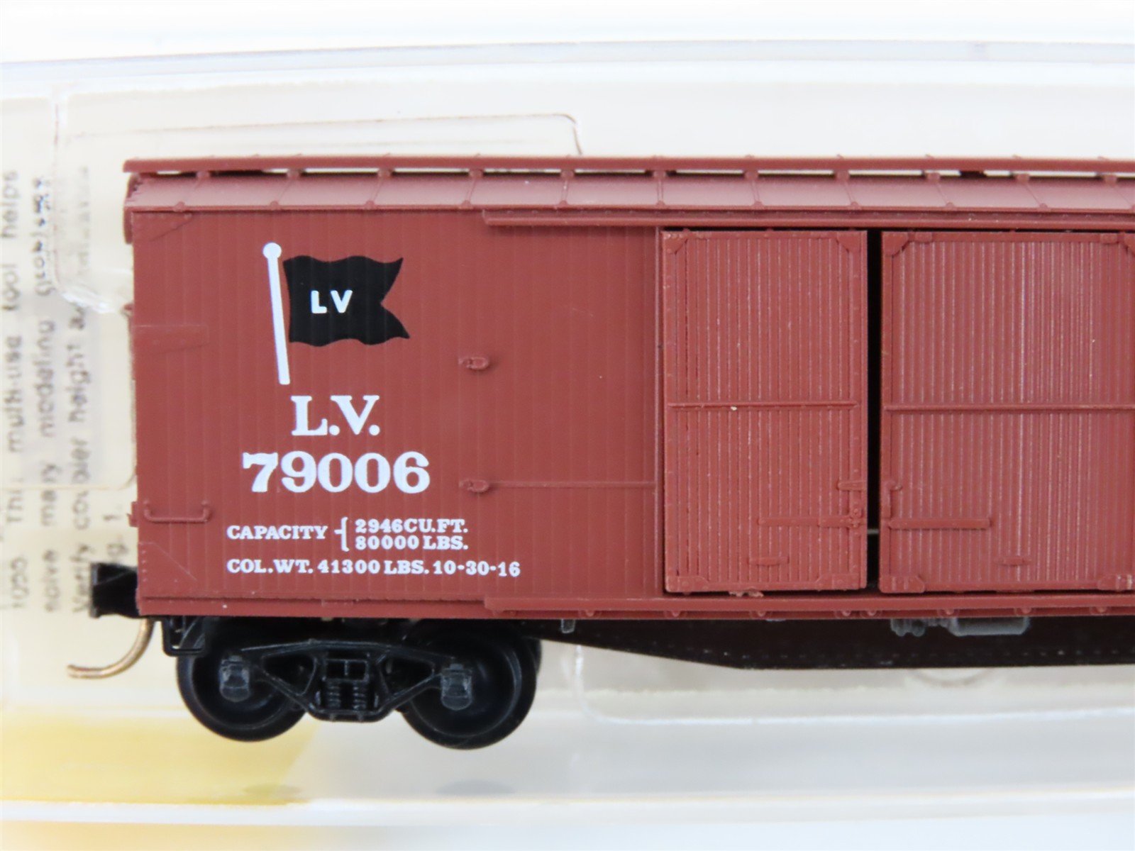 N Scale Micro-Trains MTL 43050 LV Lehigh Valley 40' Boxcar #79006