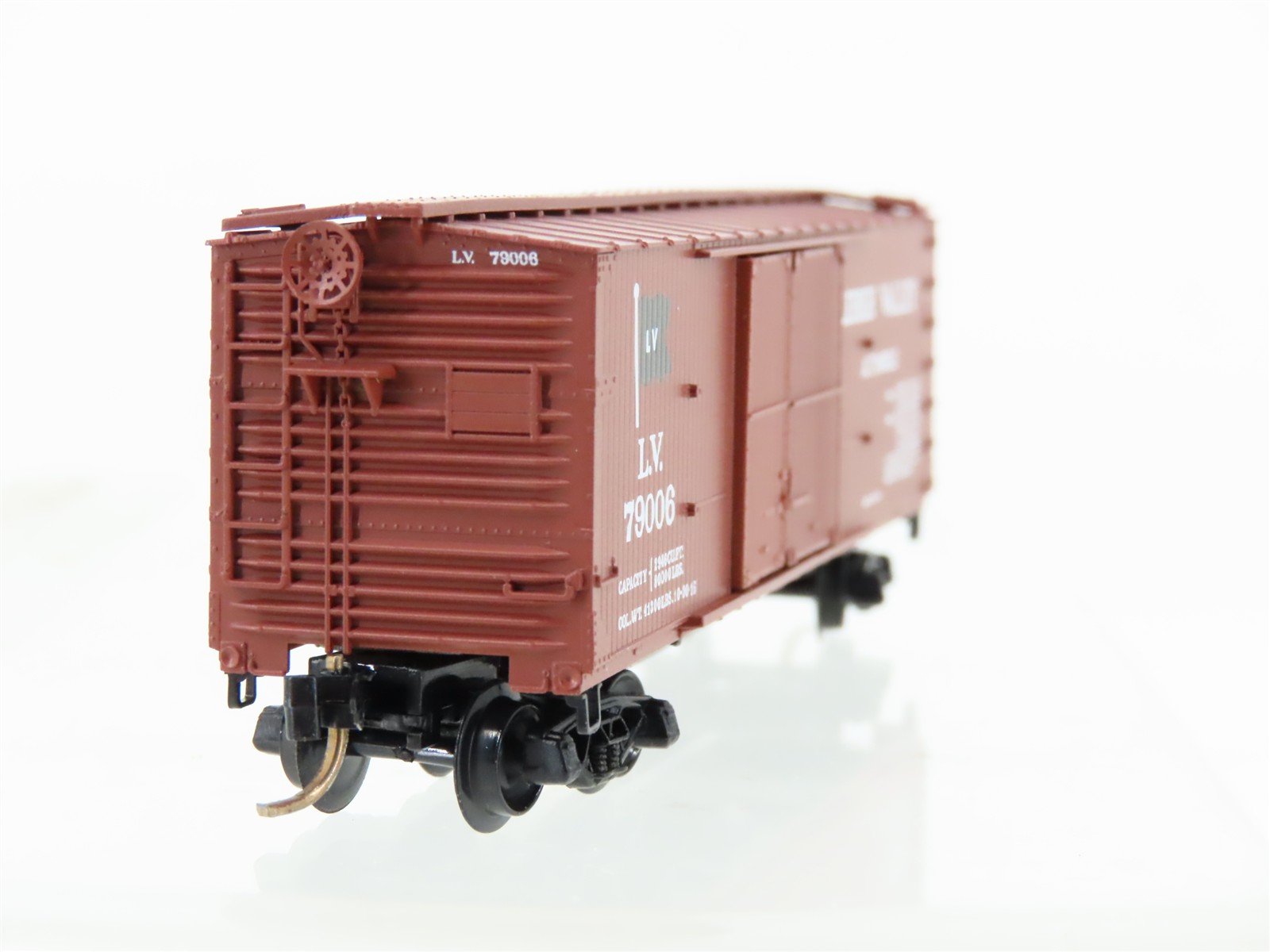 N Scale Micro-Trains MTL 43050 LV Lehigh Valley 40' Boxcar #79006