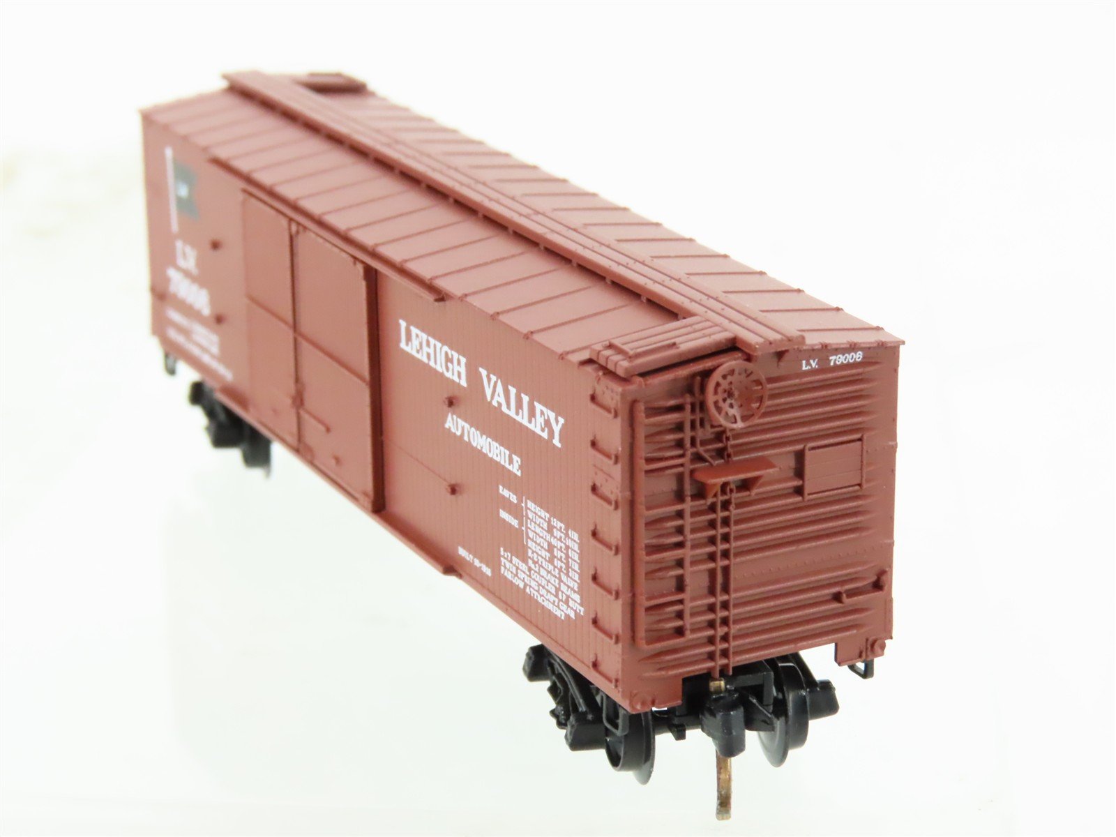 N Scale Micro-Trains MTL 43050 LV Lehigh Valley 40' Boxcar #79006