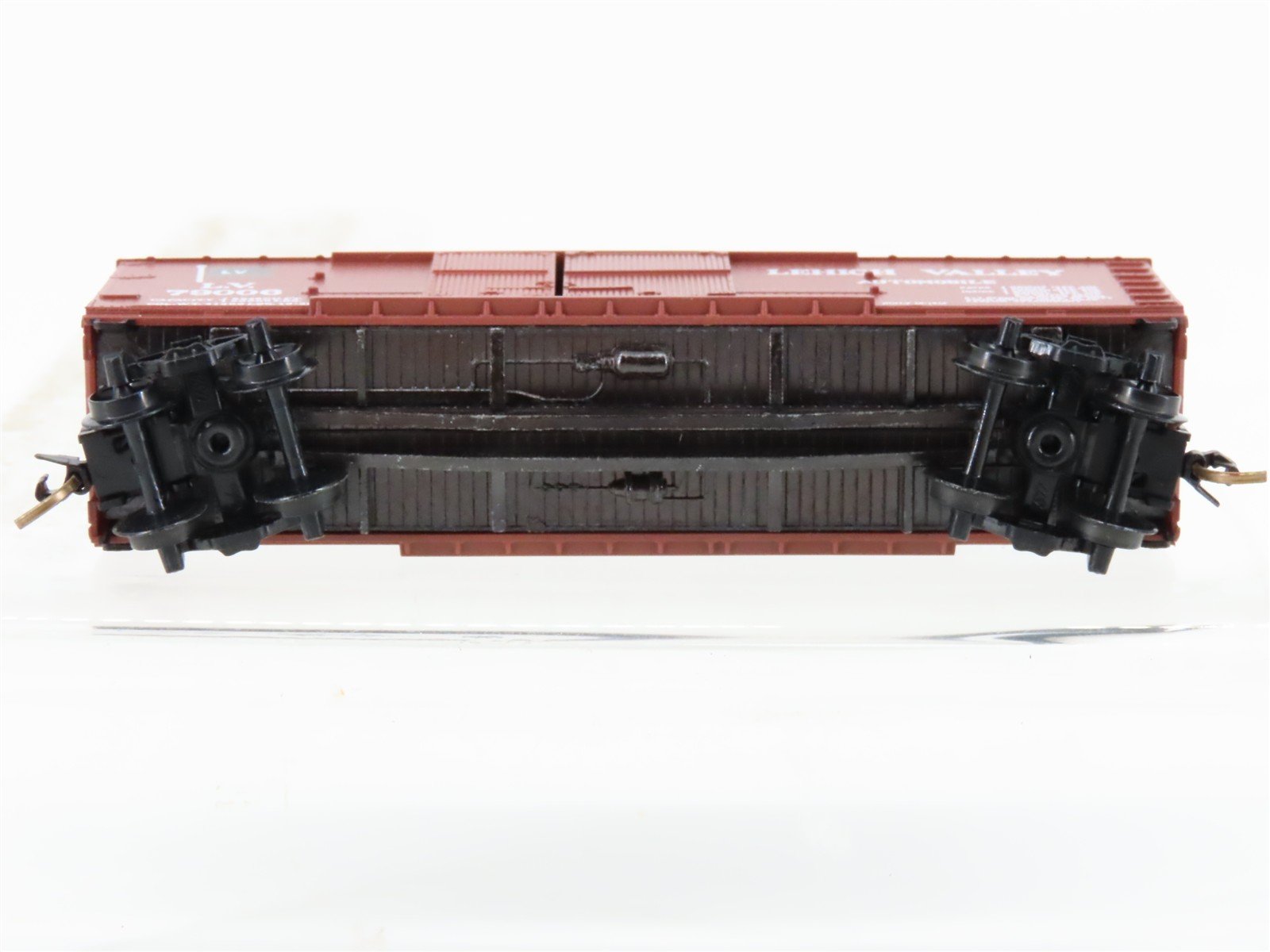 N Scale Micro-Trains MTL 43050 LV Lehigh Valley 40' Boxcar #79006
