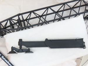 HO Scale Kibri 10326 Truck Mounted Crane w/Lattice-Type Jib Kit