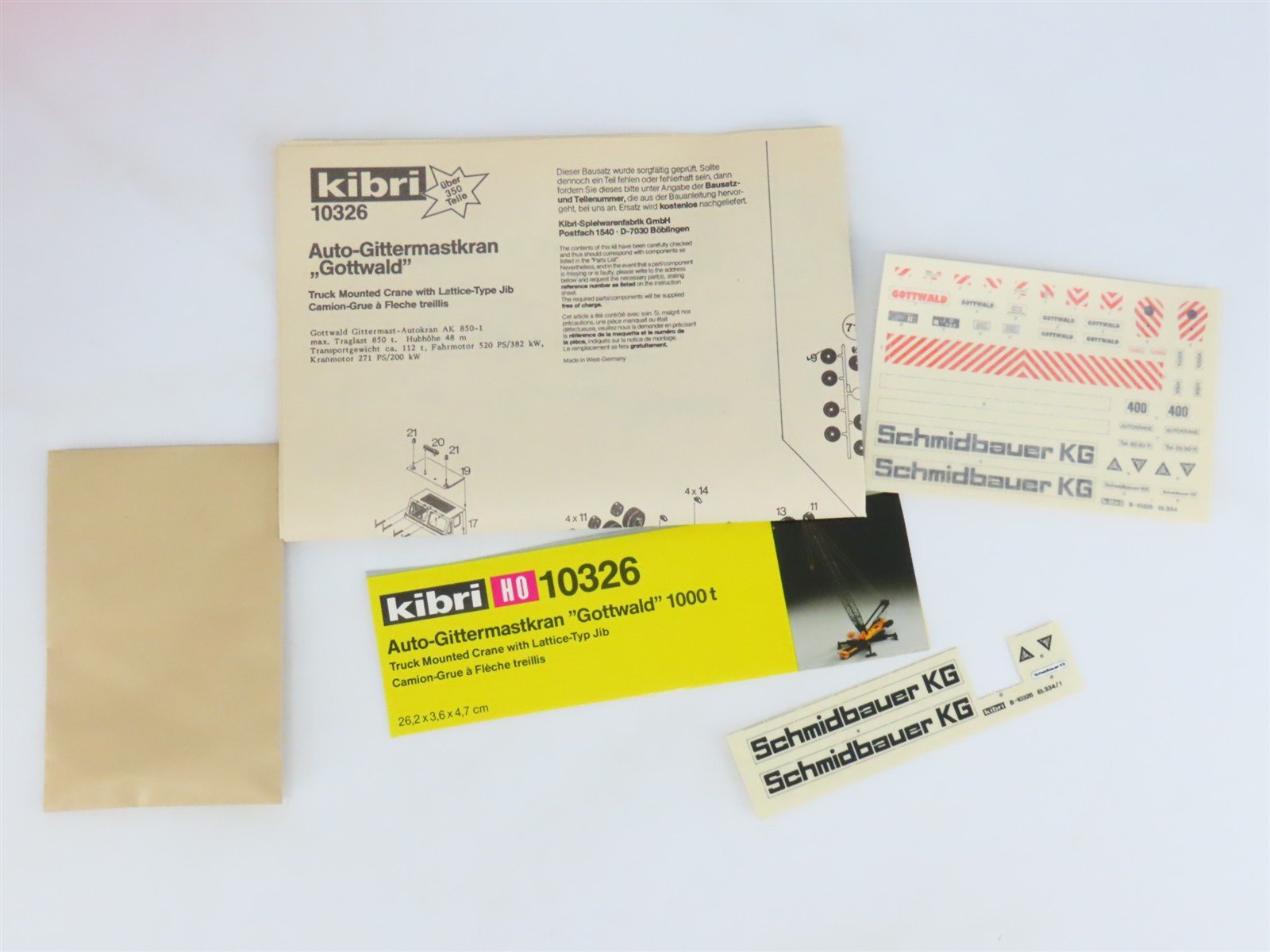 HO Scale Kibri 10326 Truck Mounted Crane w/Lattice-Type Jib Kit