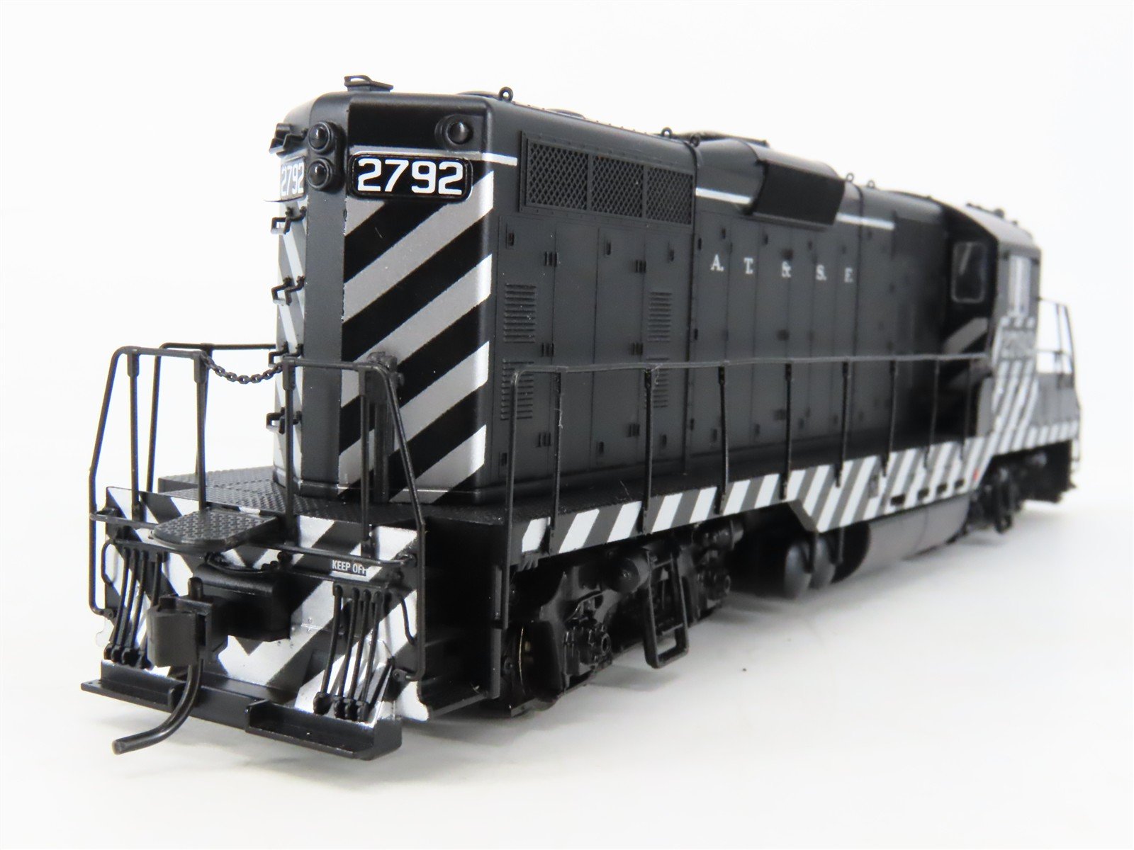 HO Scale PROTO 2000 23002 ATSF Santa Fe GP7 Phase II Diesel Locomotive #2792
