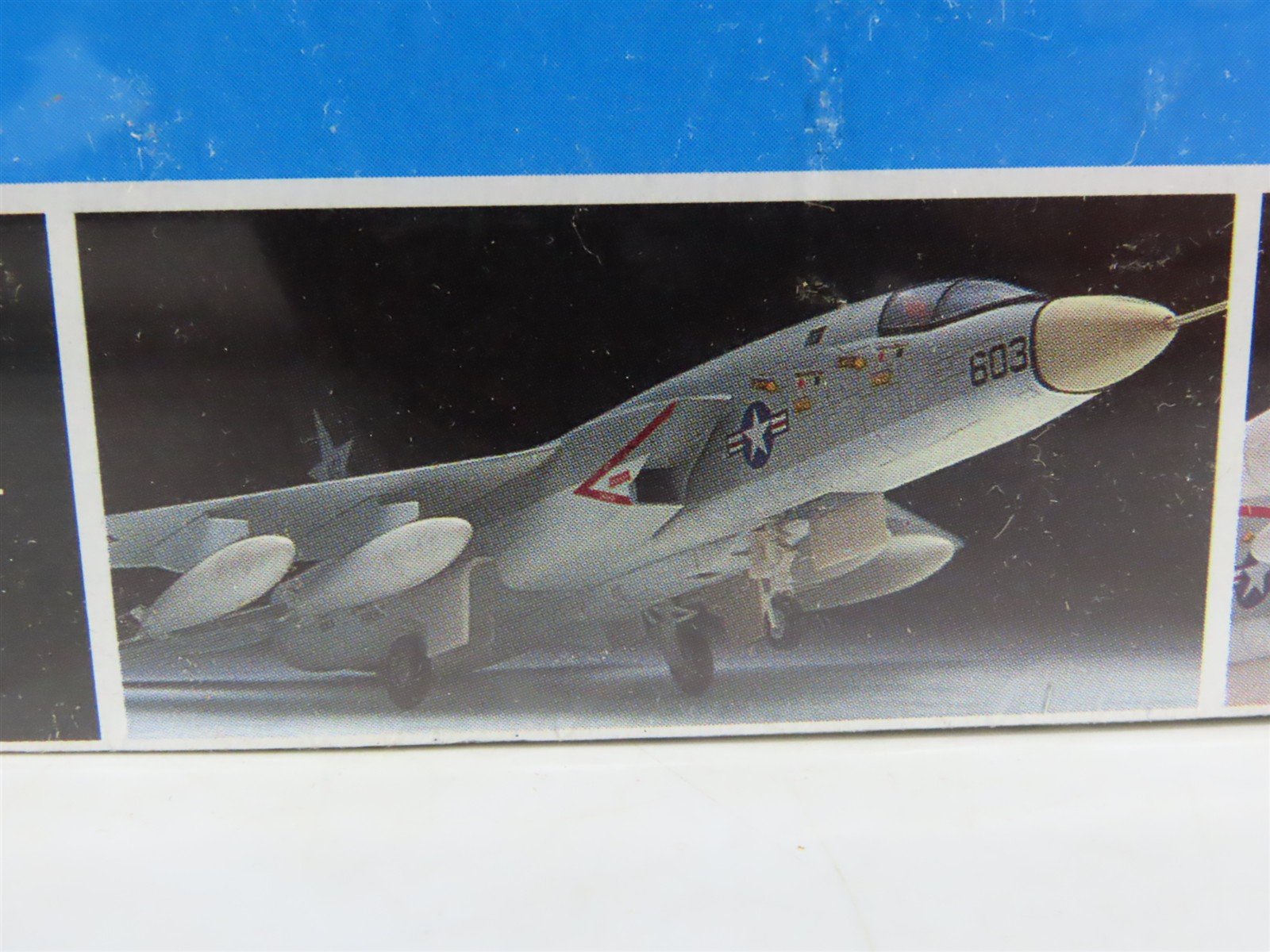 1:72 Scale Revell Kit 4367 RA-5C Vigilante Aircraft - Sealed