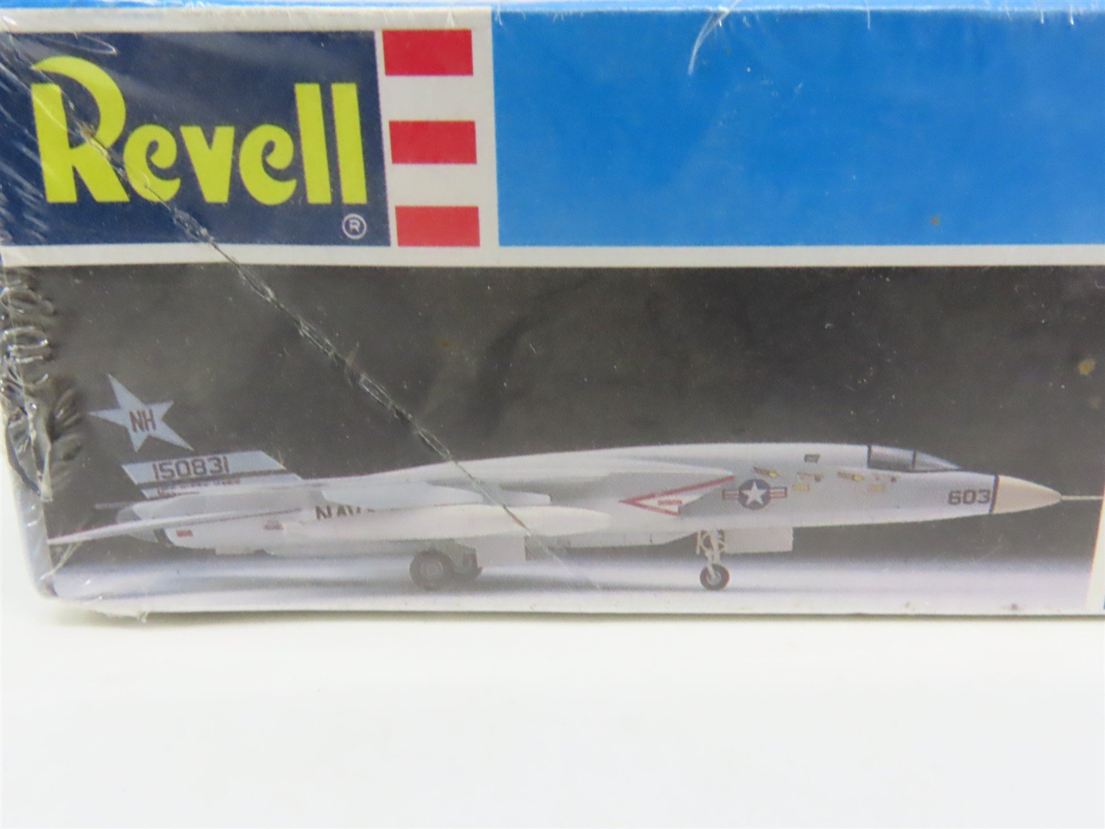1:72 Scale Revell Kit 4367 RA-5C Vigilante Aircraft - Sealed