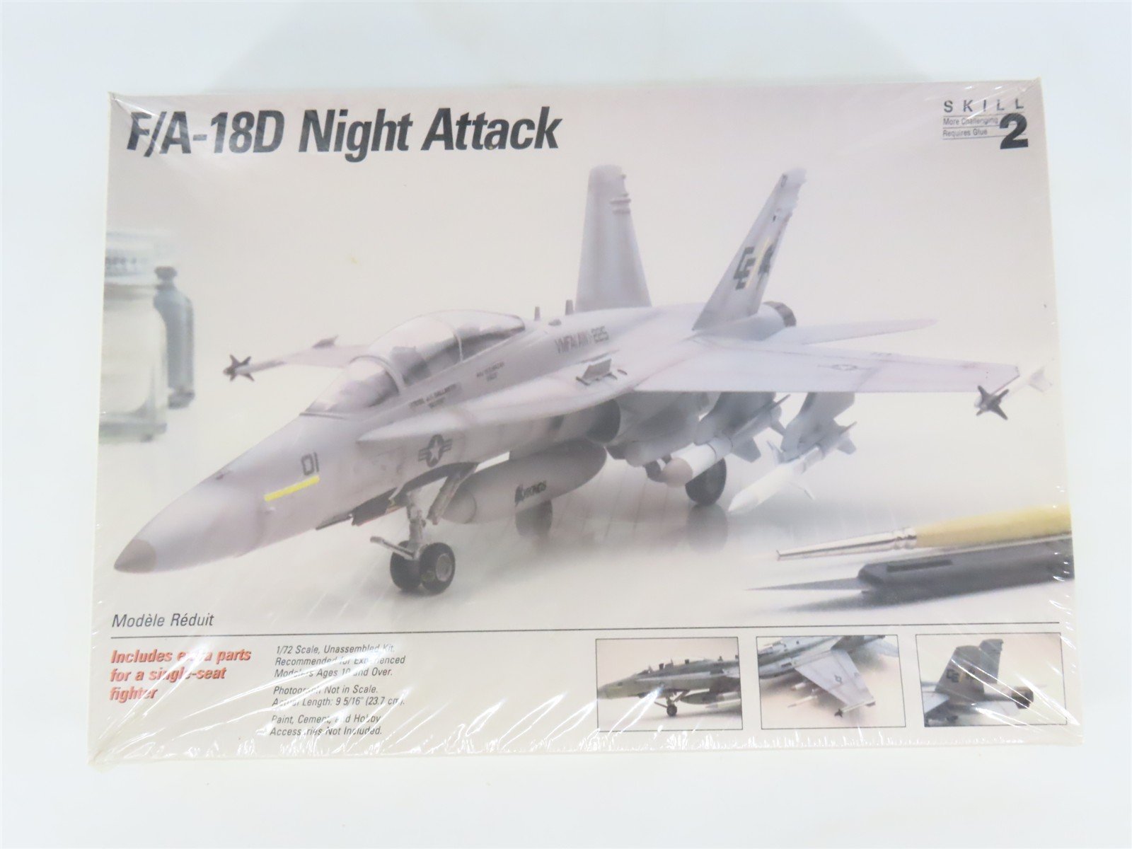 1:72 Scale Testors Italeri Kit 662 F/A-18D Night Attack Aircraft - Sealed