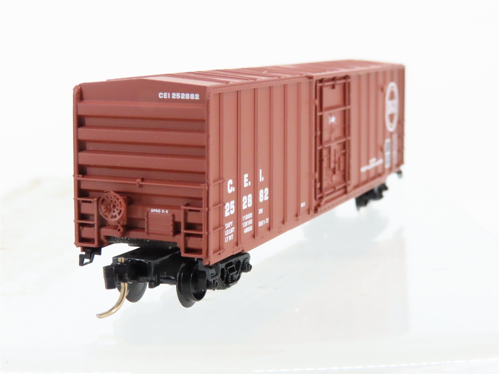 N Scale Micro-Trains 27030 CEI Chicago & Eastern Illinois Box Car 252882 RTR