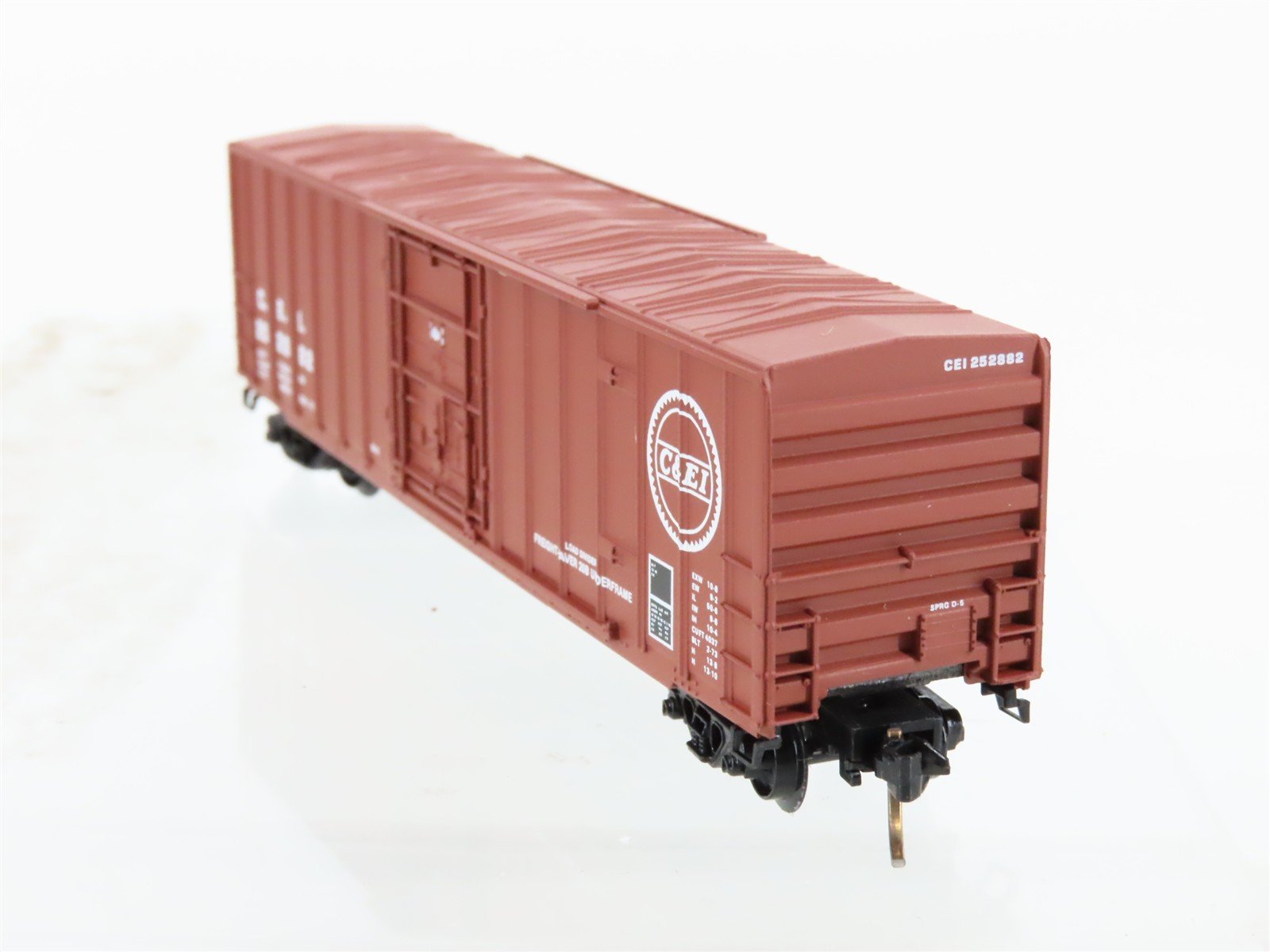 N Scale Micro-Trains 27030 CEI Chicago & Eastern Illinois Box Car 252882 RTR